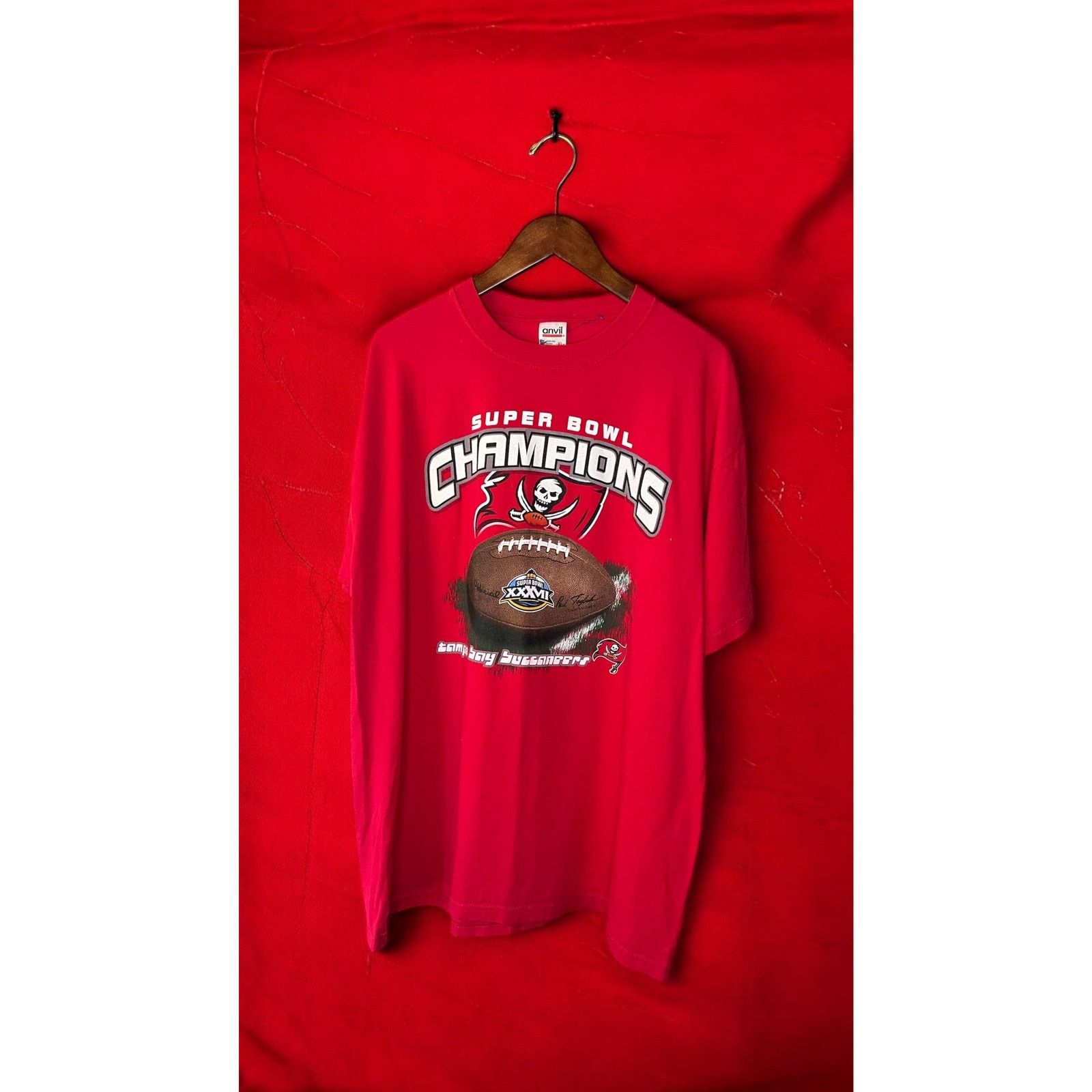 Anvil Tampa Bay Buccaneers Super Bowl XXXVII Champions T-Shirt Size US XL / EU 56 / 4 - 1 Thumbnail