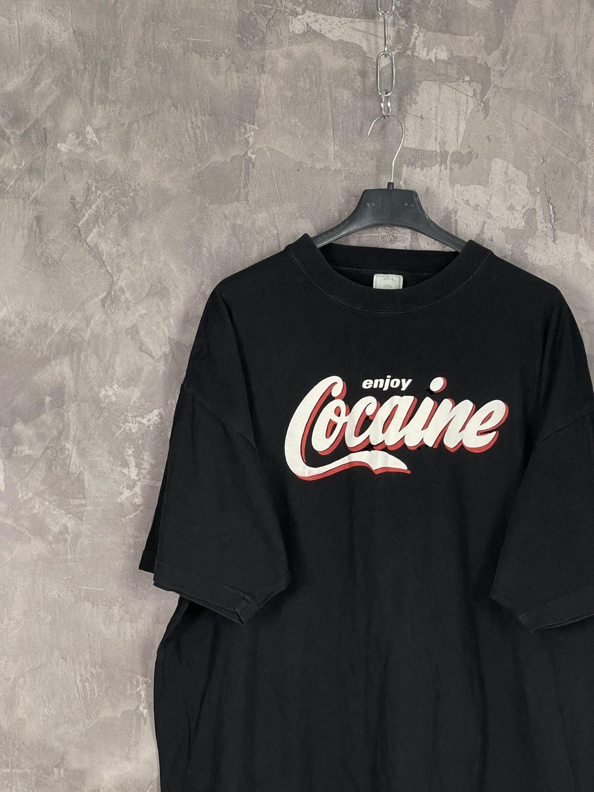 Vintage Vintage 90s Cocaine Enjoy Coca Cola Logo T-shirt Style Size US XL / EU 56 / 4 - 3 Thumbnail