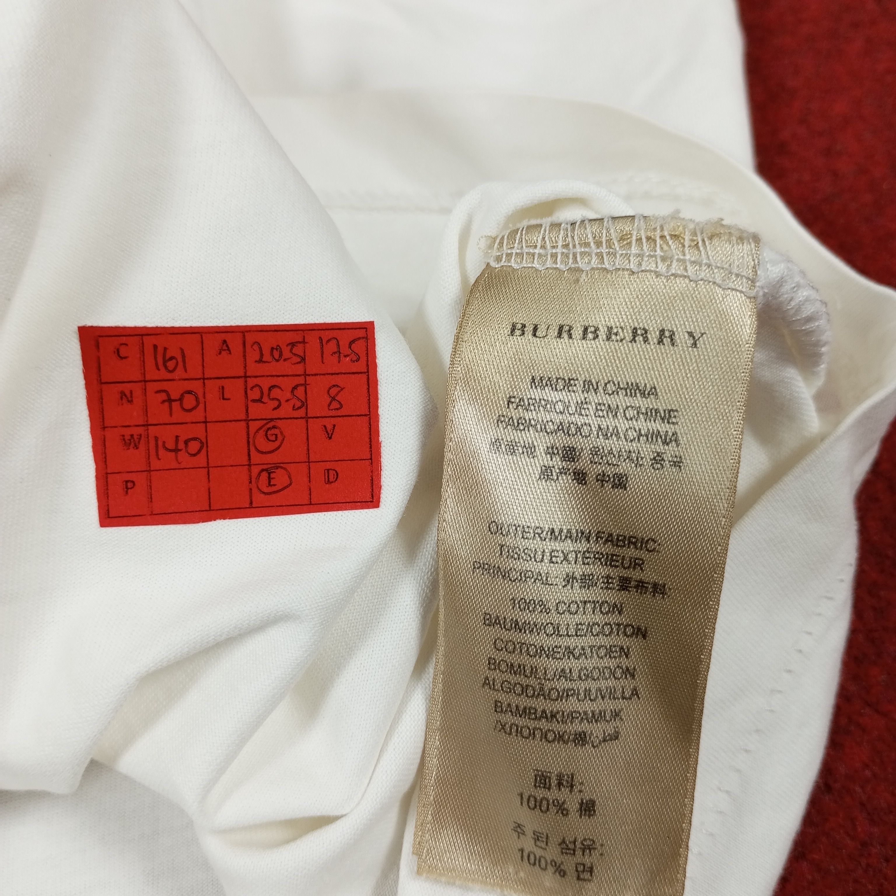 Burberry Burberry London England Small Logo Design Custom Art Tshirt Size US M / EU 48-50 / 2 - 8 Thumbnail