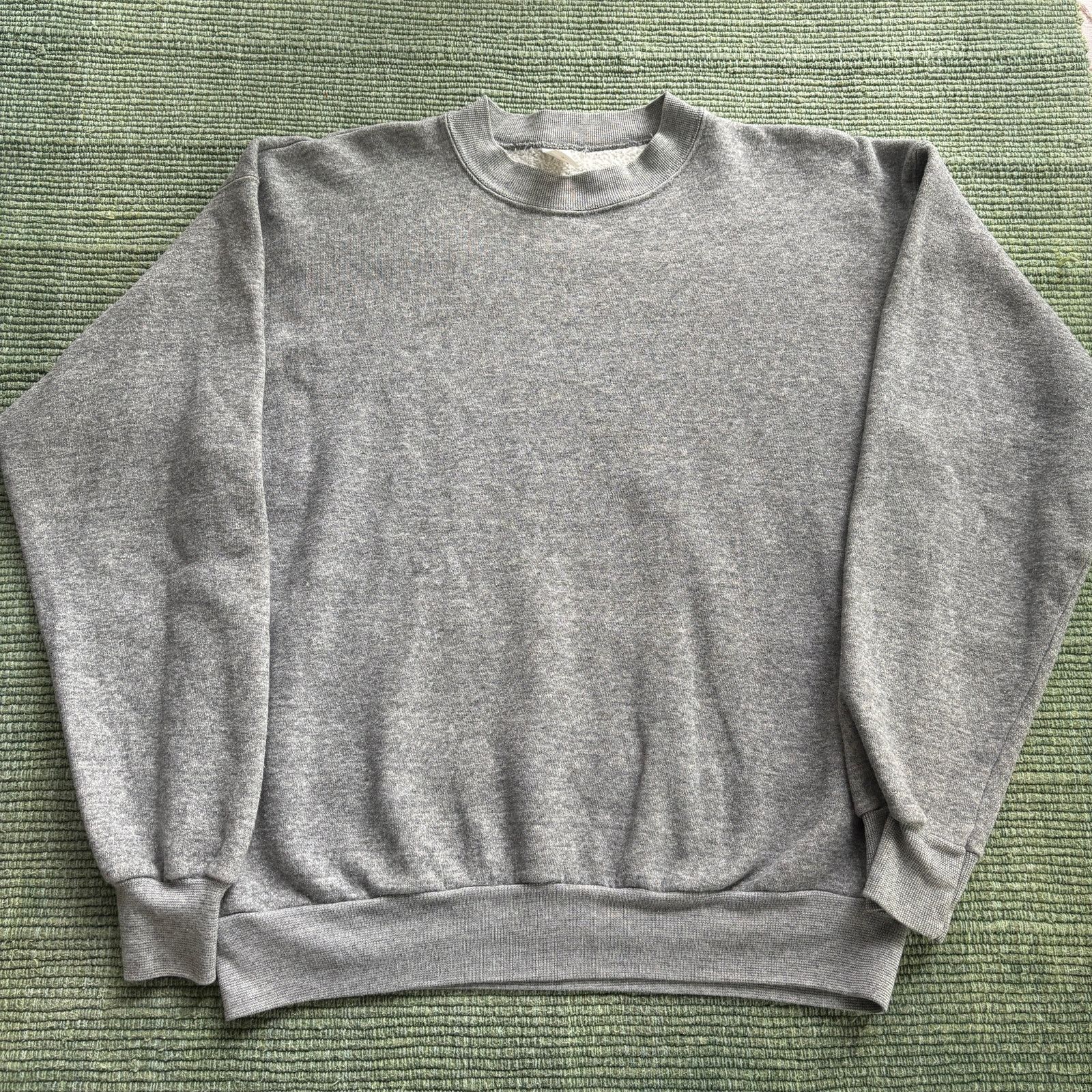 Vintage Vintage 70s Gray Cotton Blend Blank Long Sleeve Sweatshirt Size US M / EU 48-50 / 2 - 1 Thumbnail