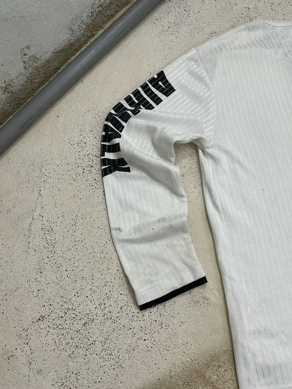 Designer × Japanese Brand Airwalk L/Sleeve Graphic Henley GrungeSkater Boardwear Style Size US L / EU 52-54 / 3 - 11 Thumbnail