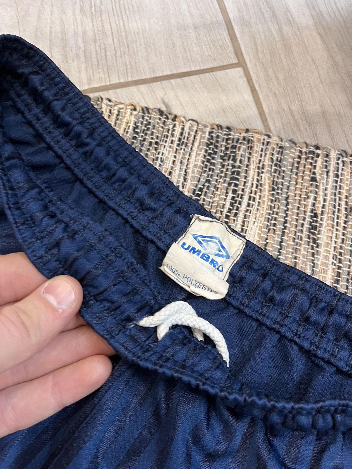 Umbro × Vintage Vintage Umbro Shorts Navy Football minimalistic nylon Size US 38 / EU 54 - 10 Thumbnail