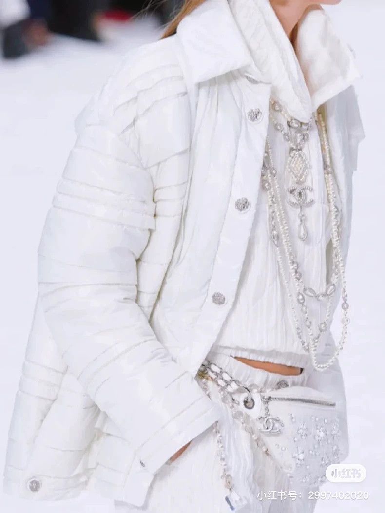 Chanel Chanel Snow White down jacket 2503-Nextarrow Size XS / US 0-2 / IT 36-38 - 8 Thumbnail
