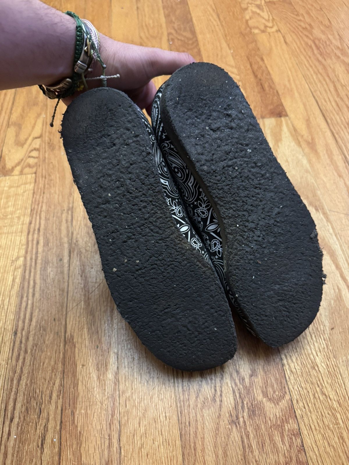 Clarks × Supreme Supreme x clarks original wallabees black paisley bandana Size US 9 / EU 42 - 5 Thumbnail