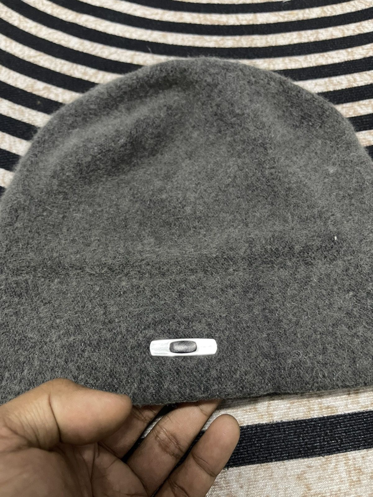 Oakley 90s OAKLEY WOOL BEANIE STUDDED LOGO Size ONE SIZE - 3 Thumbnail