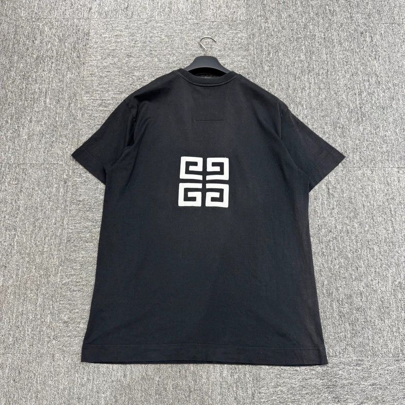 Givenchy Givenchy Embroidered Letter Logo Short Sleeve Size US L / EU 52-54 / 3 - 6 Thumbnail
