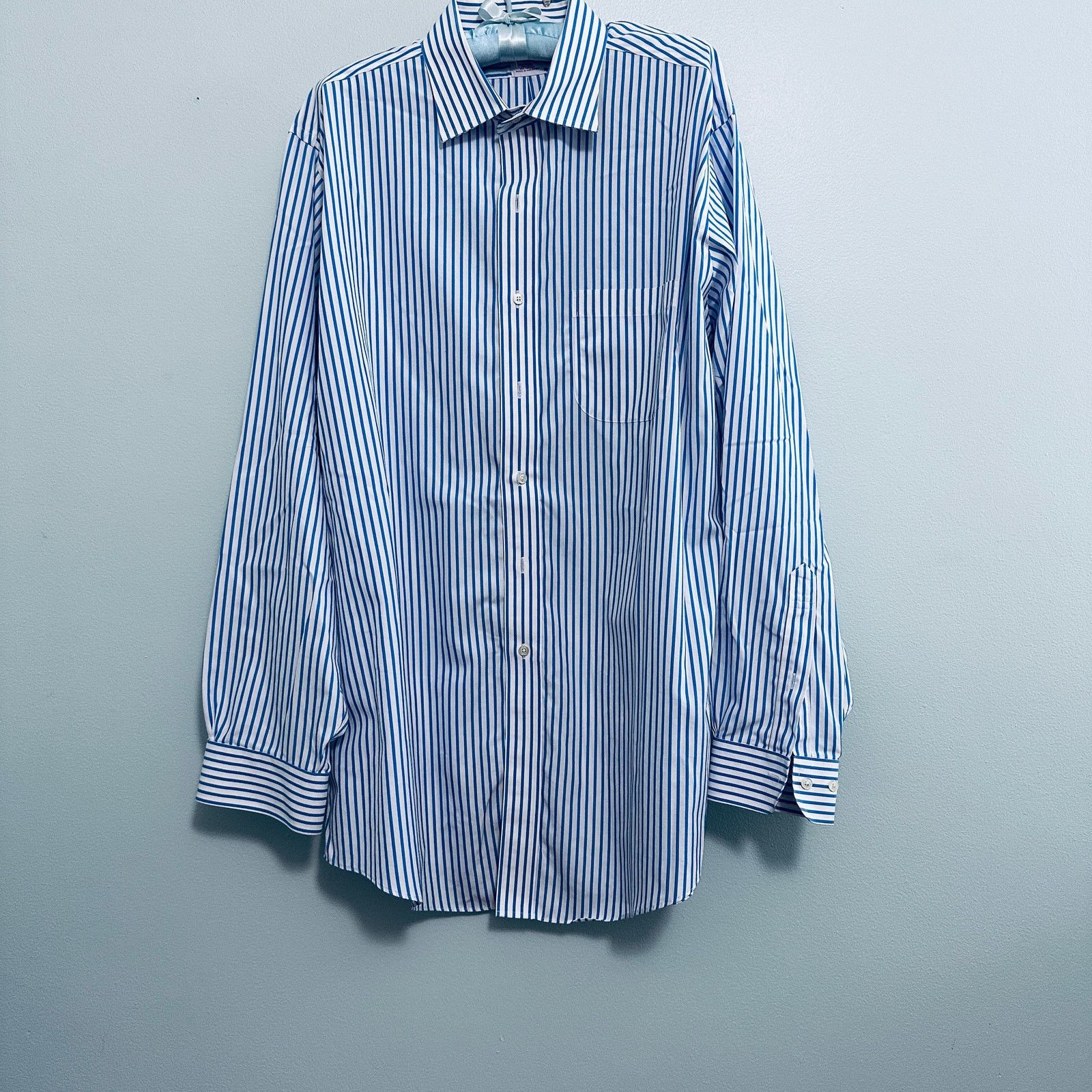 Brooks Brothers Brooks Brothers blue striped traditional fit button down Size US XL / EU 56 / 4 - 2 Thumbnail