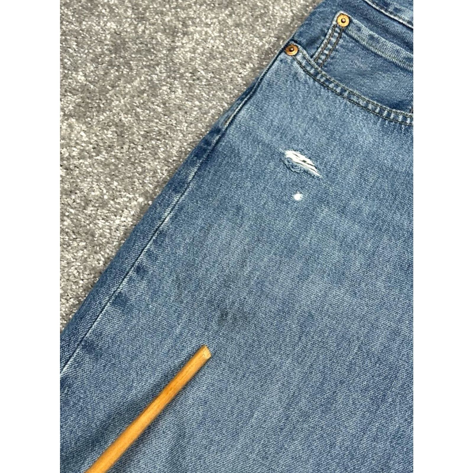 Levi's Levis 469 Shorts Men 36 X 12 Blue Distressed Denim Cotton High Rise Raw Hem Logo Size US 36 / EU 52 - 2 Thumbnail