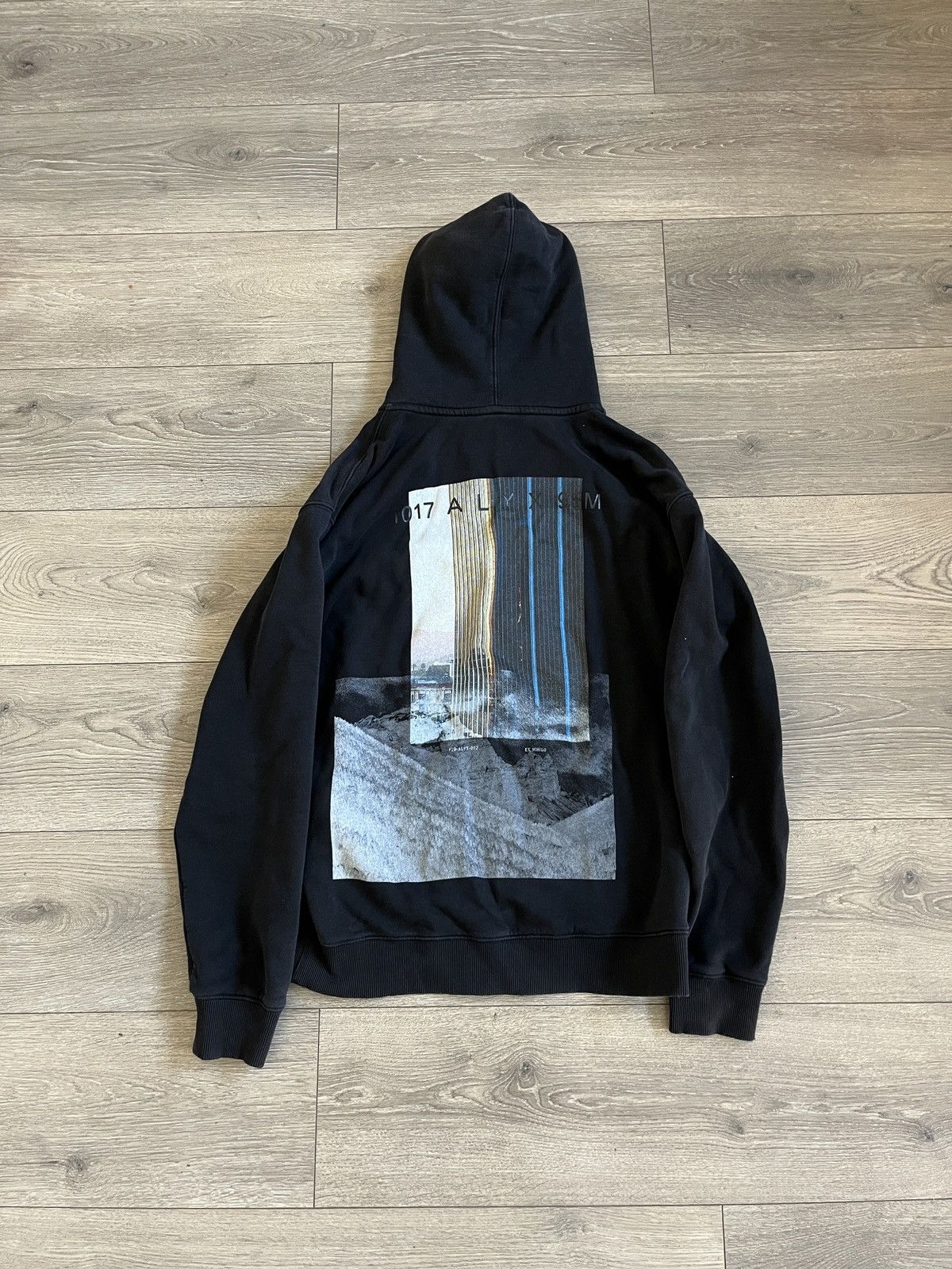 1017 alyx zip up
