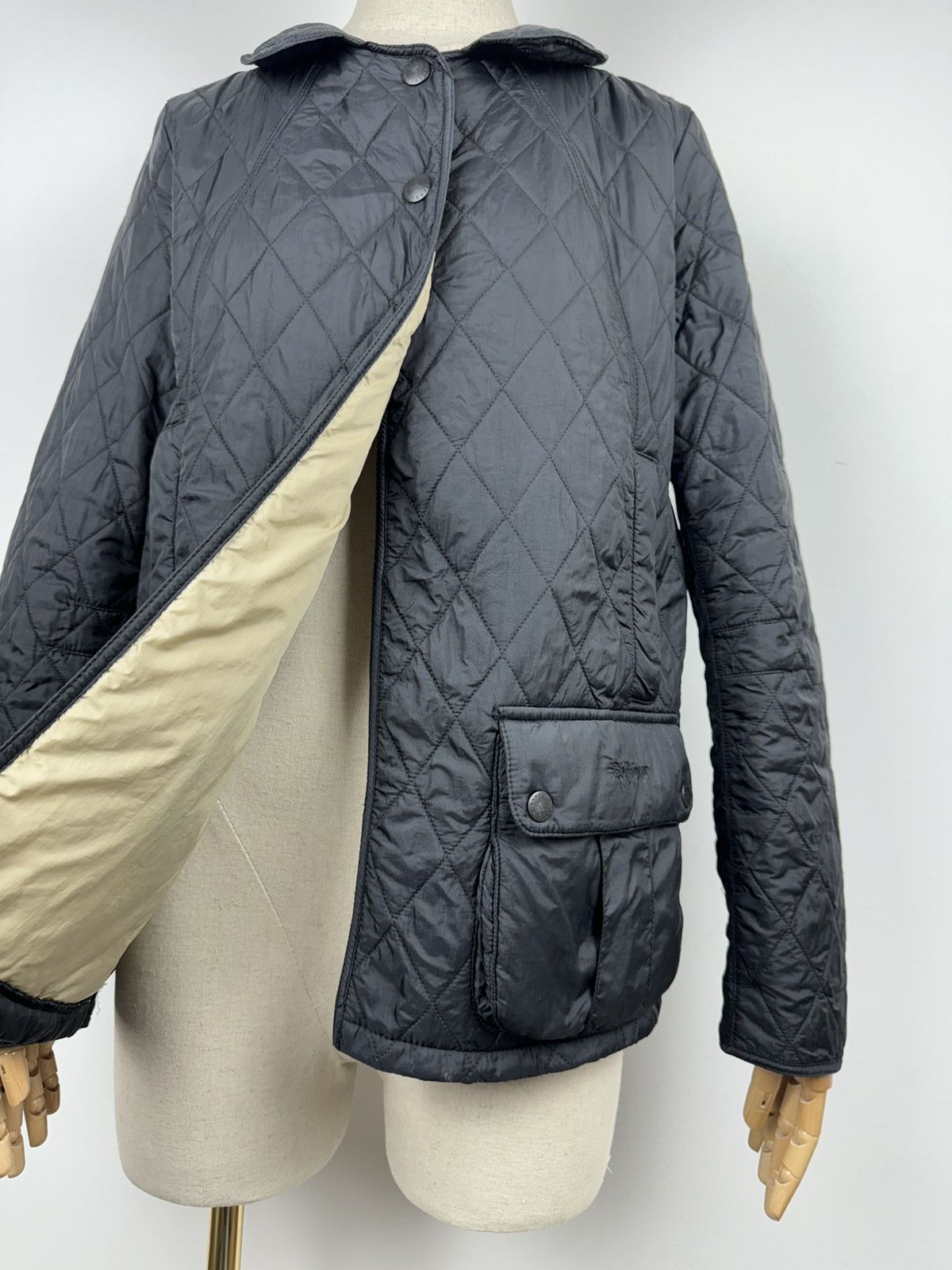 Barbour Women’s Vintage Barbour Sarah Quilted Jacket size 12 Size XL / US 12-14 / IT 48-50 - 4 Thumbnail