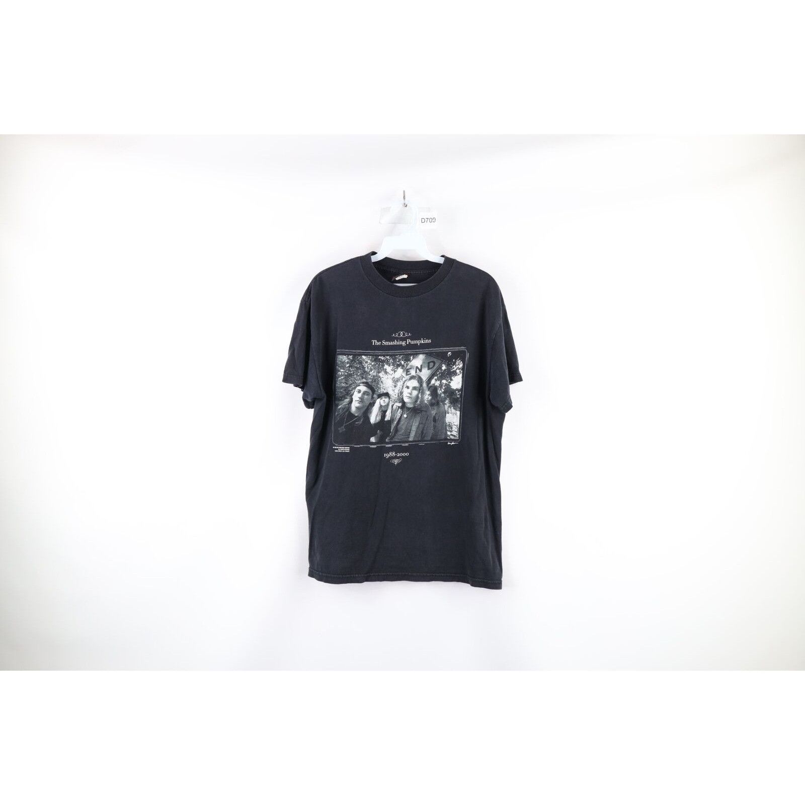Vintage Vintage 2000 1988-2000 Faded The Smashing Pumpkins T-Shirt Size US M / EU 48-50 / 2 - 1 Thumbnail