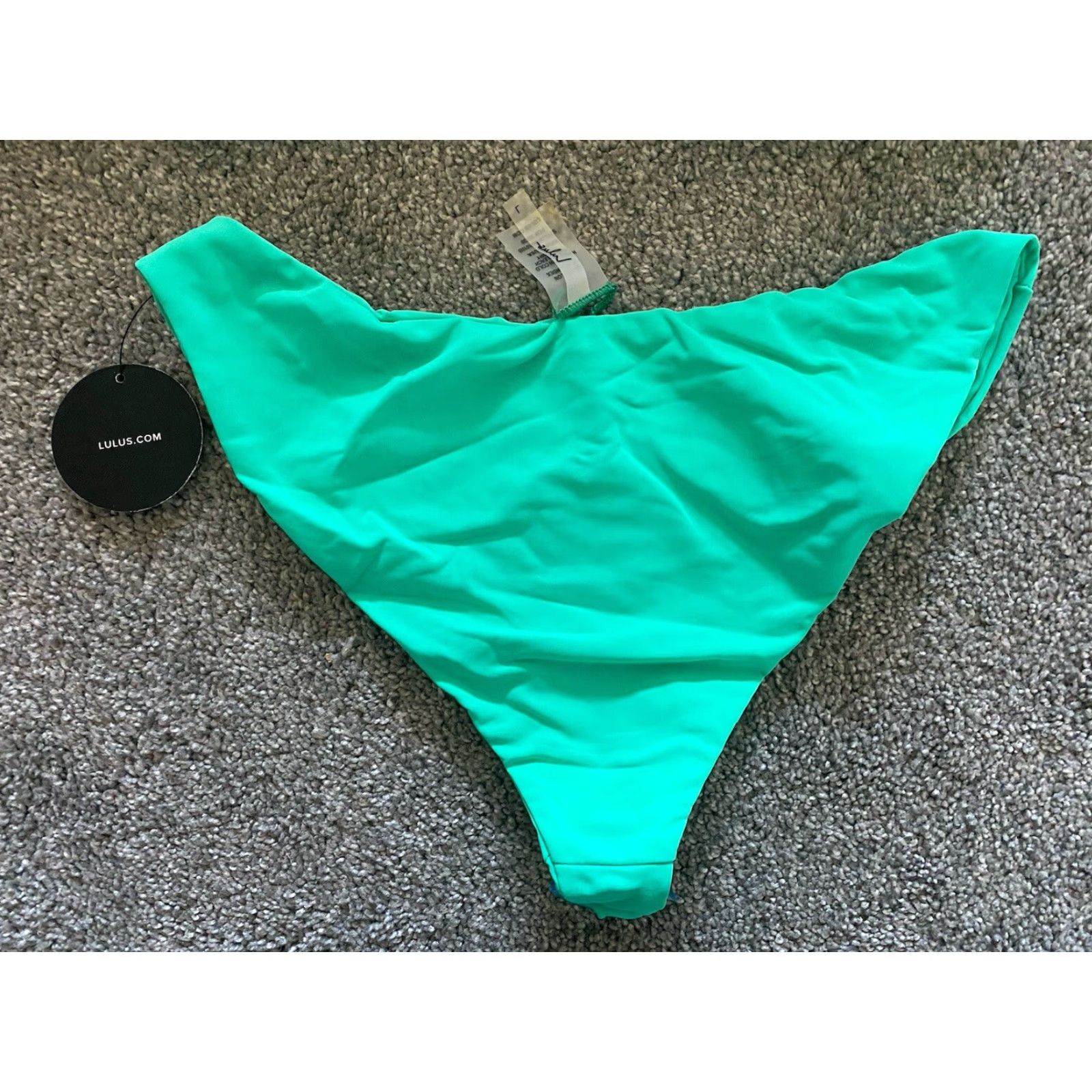 Lulus NWT New Lulus Bathing Suit Women’s Green Size M Top / Size L Bottoms Size M / US 6-8 / IT 42-44 - 7 Thumbnail