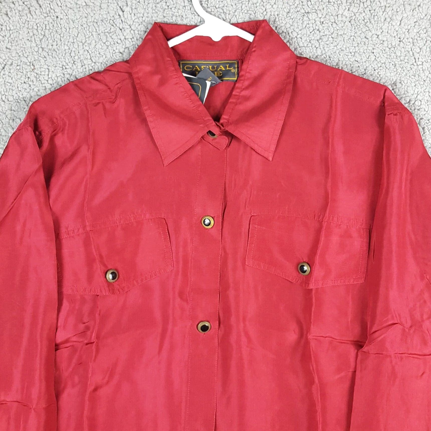 Vintage Vintage Casual Isle Women's Silk Golf Shirt L Red Long Sleeve Collared Button-Up 80s Preppy Retro Size L / US 10 / IT 46 - 2 Thumbnail