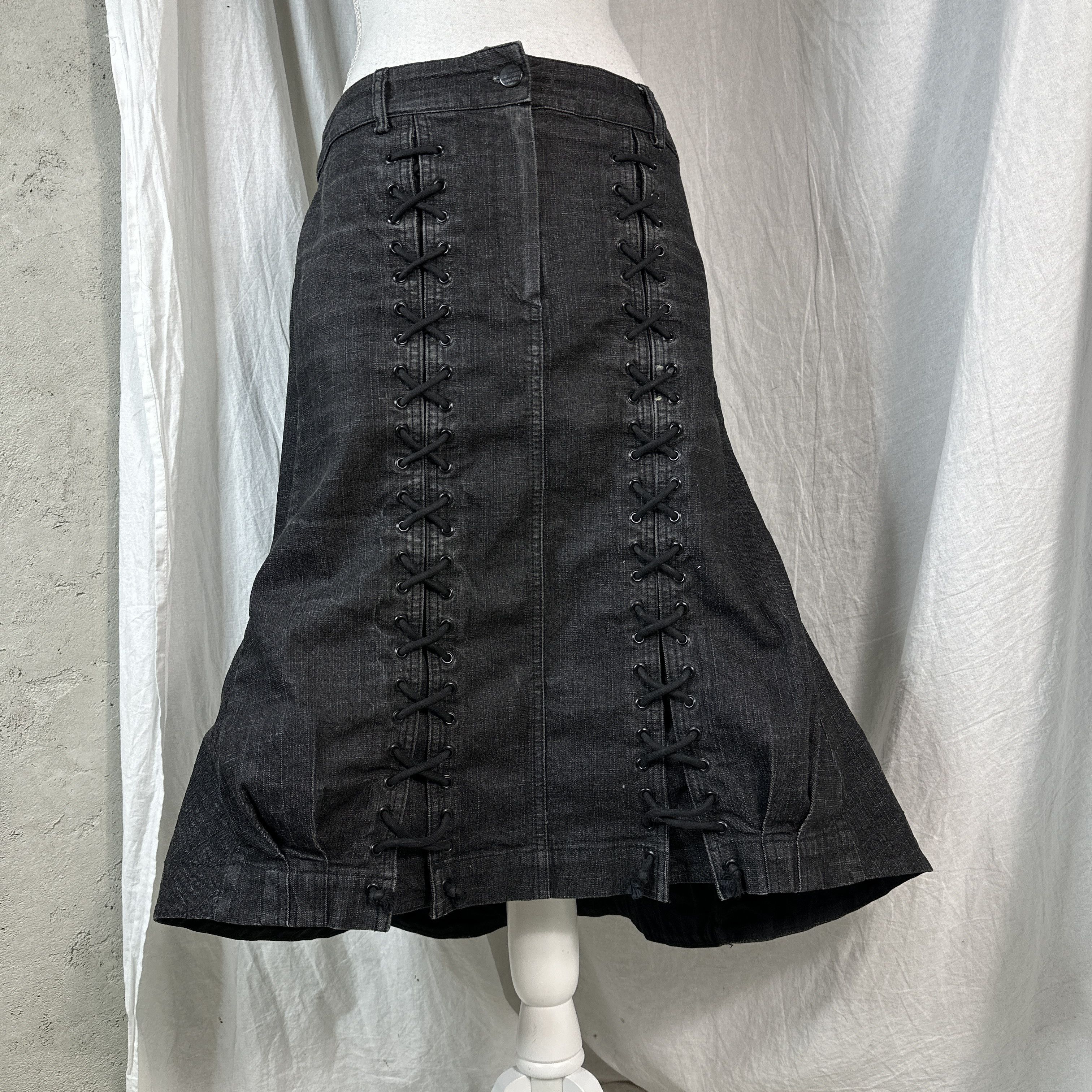 Vintage Isabel de Pedro Corset Lacing Denim Skirt Size 28" / US 6 / IT 42 - 5 Thumbnail