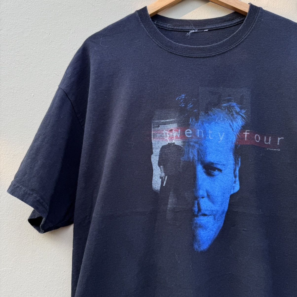 Vintage vintage twenty four tv series 2005fox tee Size US XL / EU 56 / 4 - 2 Thumbnail