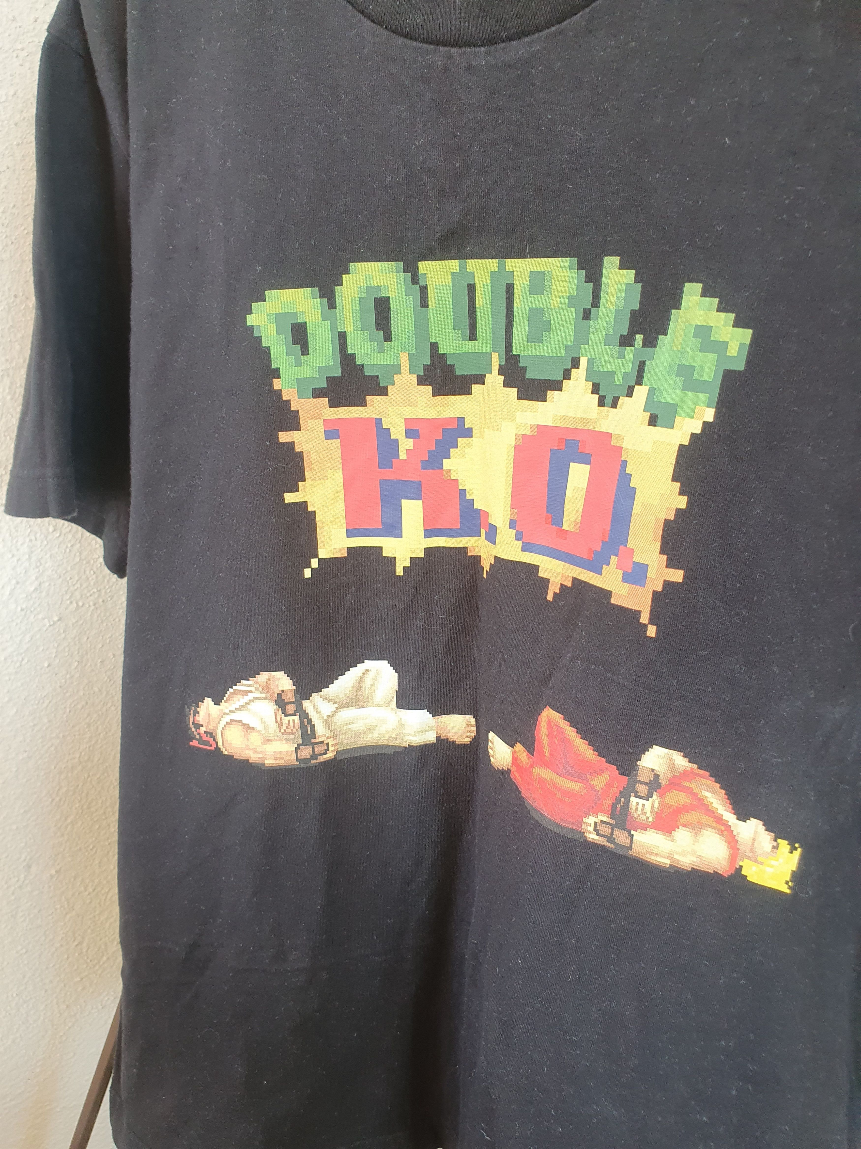Anime × Uniqlo Uniqlo X Capcom Mortal Kombat Double KO t-shirt sz L Size US L / EU 52-54 / 3 - 6 Thumbnail
