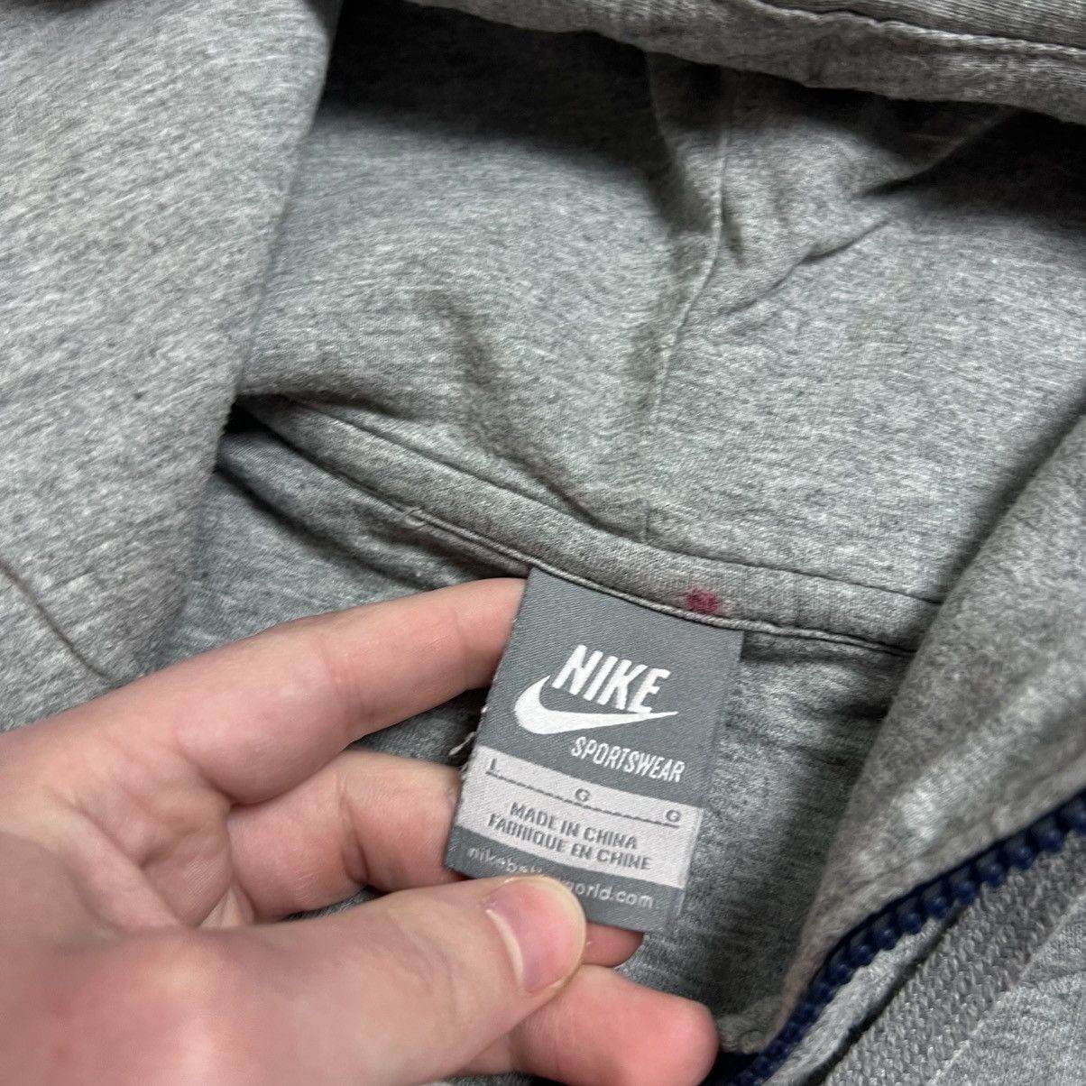 Nike 00s NIKE BASIC RETRO LOGO VINTAGE Y2K BLANK ZIP UP HOODIE Size US L / EU 52-54 / 3 - 8 Thumbnail