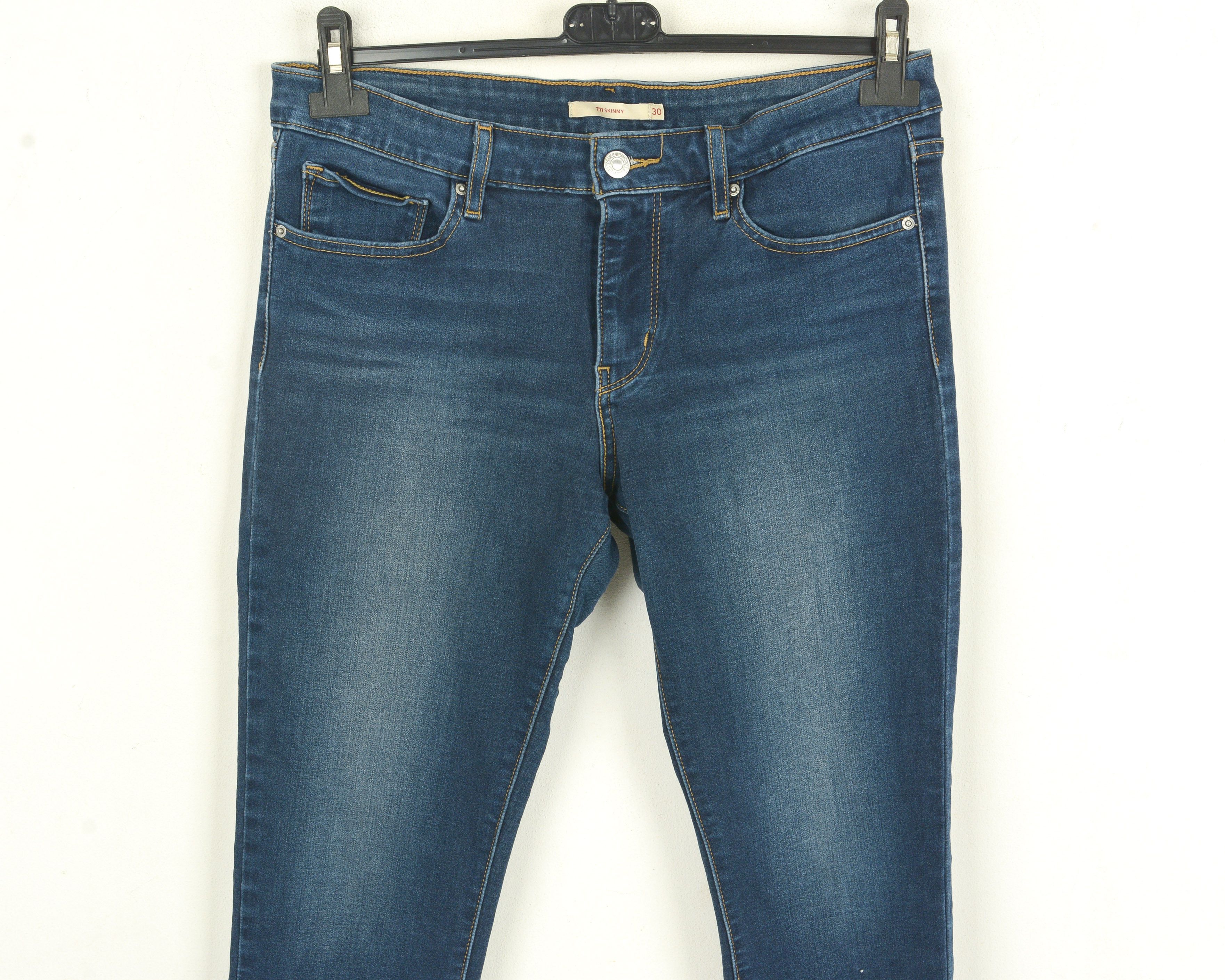 Levi's STRAUSS 711 Women W30 L30 Skinny Jeans Mid Rise Stretch Size 30" / US 8 / IT 44 - 2 Thumbnail