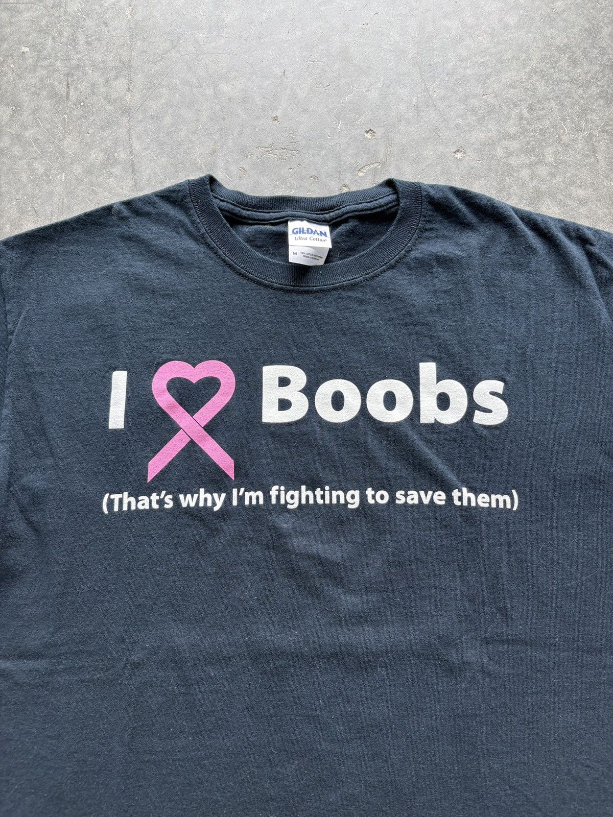 Vintage Vintage Y2K I Love Boobs Graphic Tee Breast Cancer Awareness Size US M / EU 48-50 / 2 - 2 Thumbnail