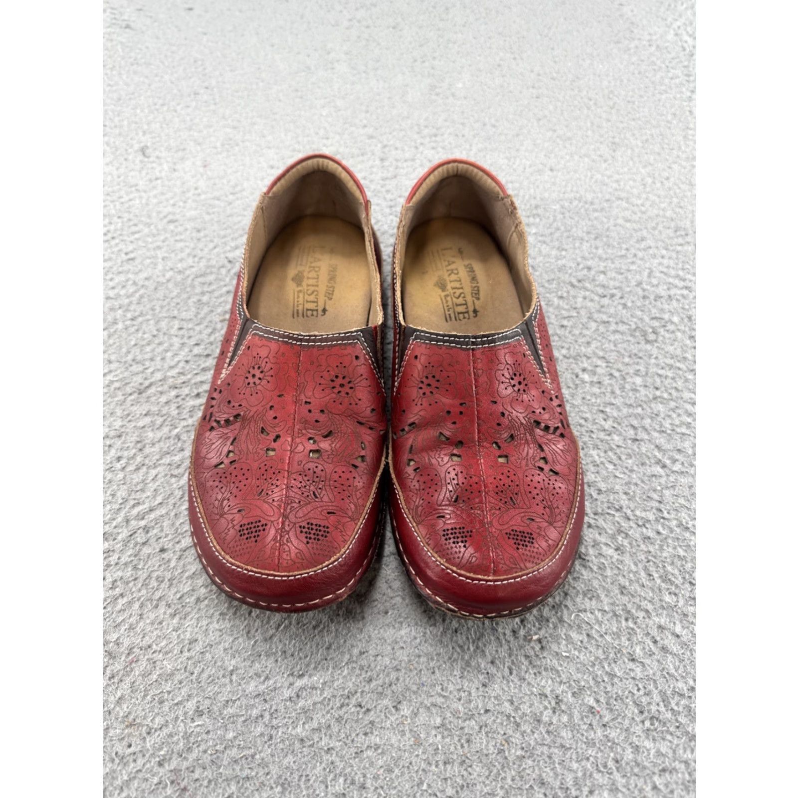 Vintage L’ARTISTE Libora Slip-On Loafers Womens Red Leather LaserCut Floral Flat Size 37 Shoes Size US 7 / IT 37 - 4 Thumbnail