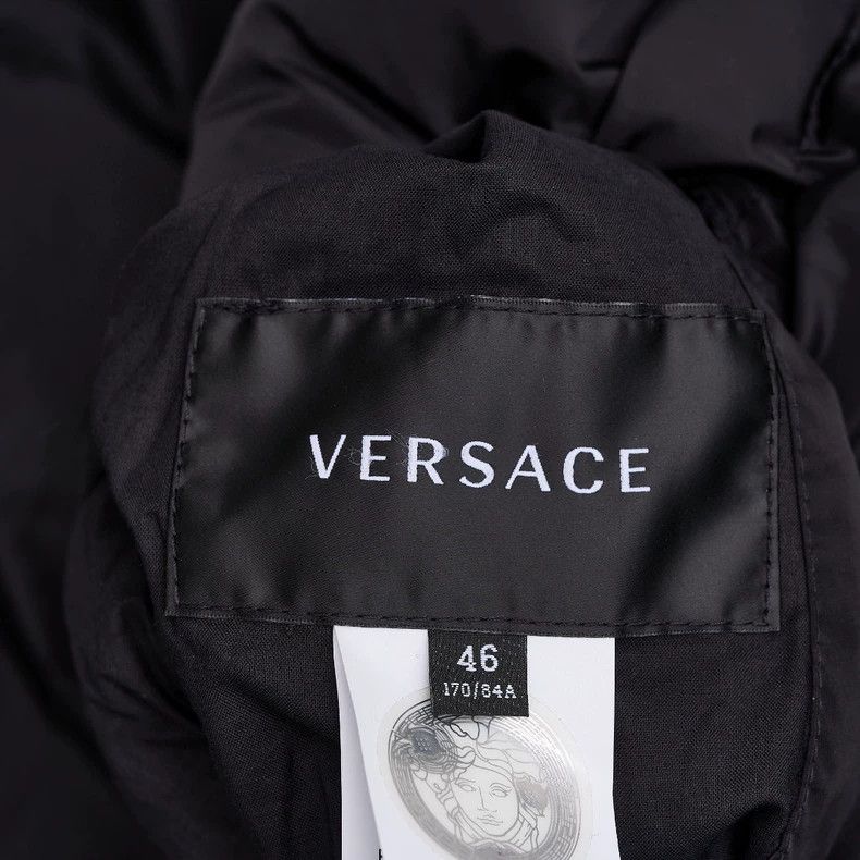 Versace Versace Wear a padded jacket on both sides Size US S / EU 44-46 / 1 - 6 Thumbnail