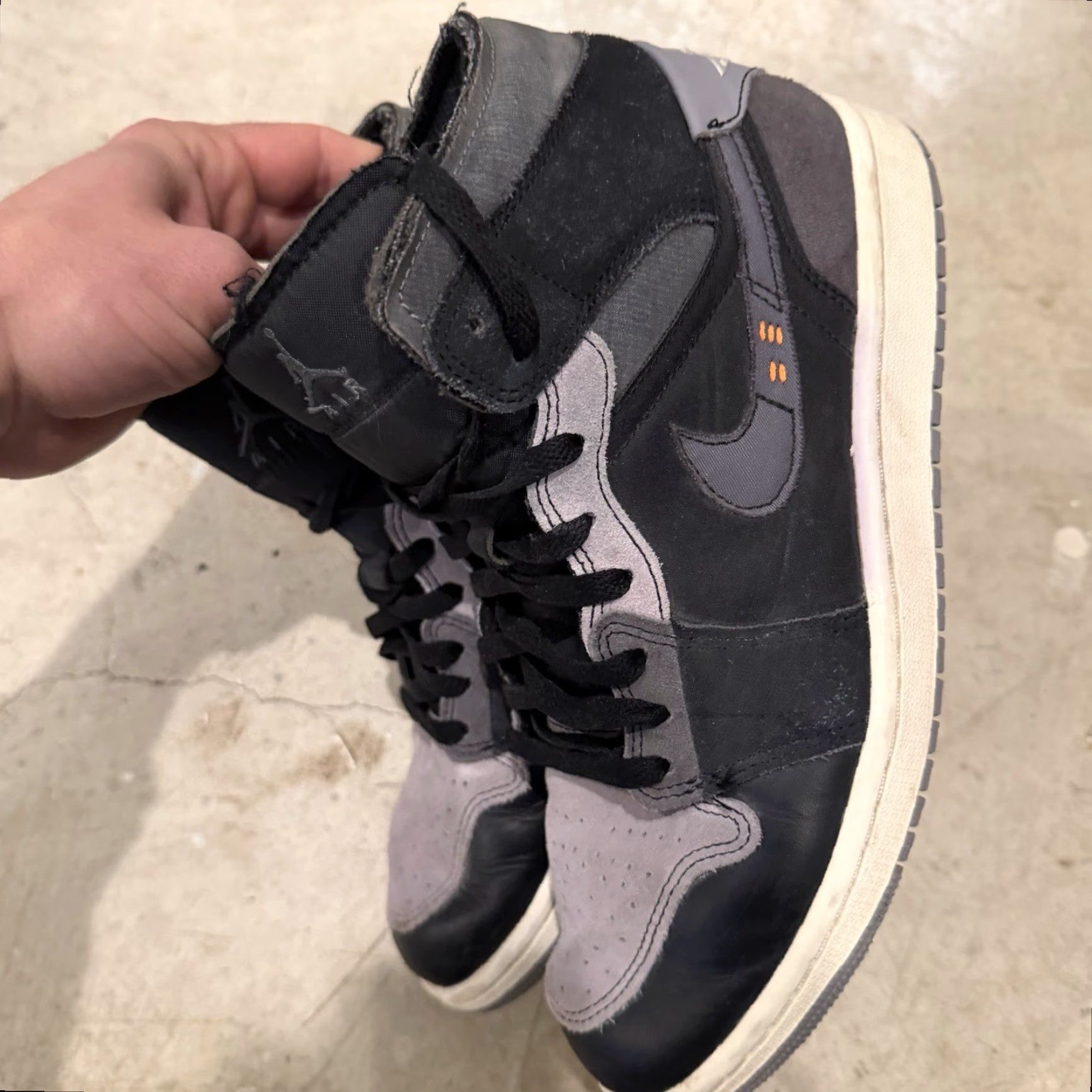Jordan Brand Nike Air Jordan 1 Mid SE Craft ‘Inside Out’ Black Mens Size 9 Sneaker Casual 2022-05-10 0 Size US 9 / EU 42 - 7 Thumbnail