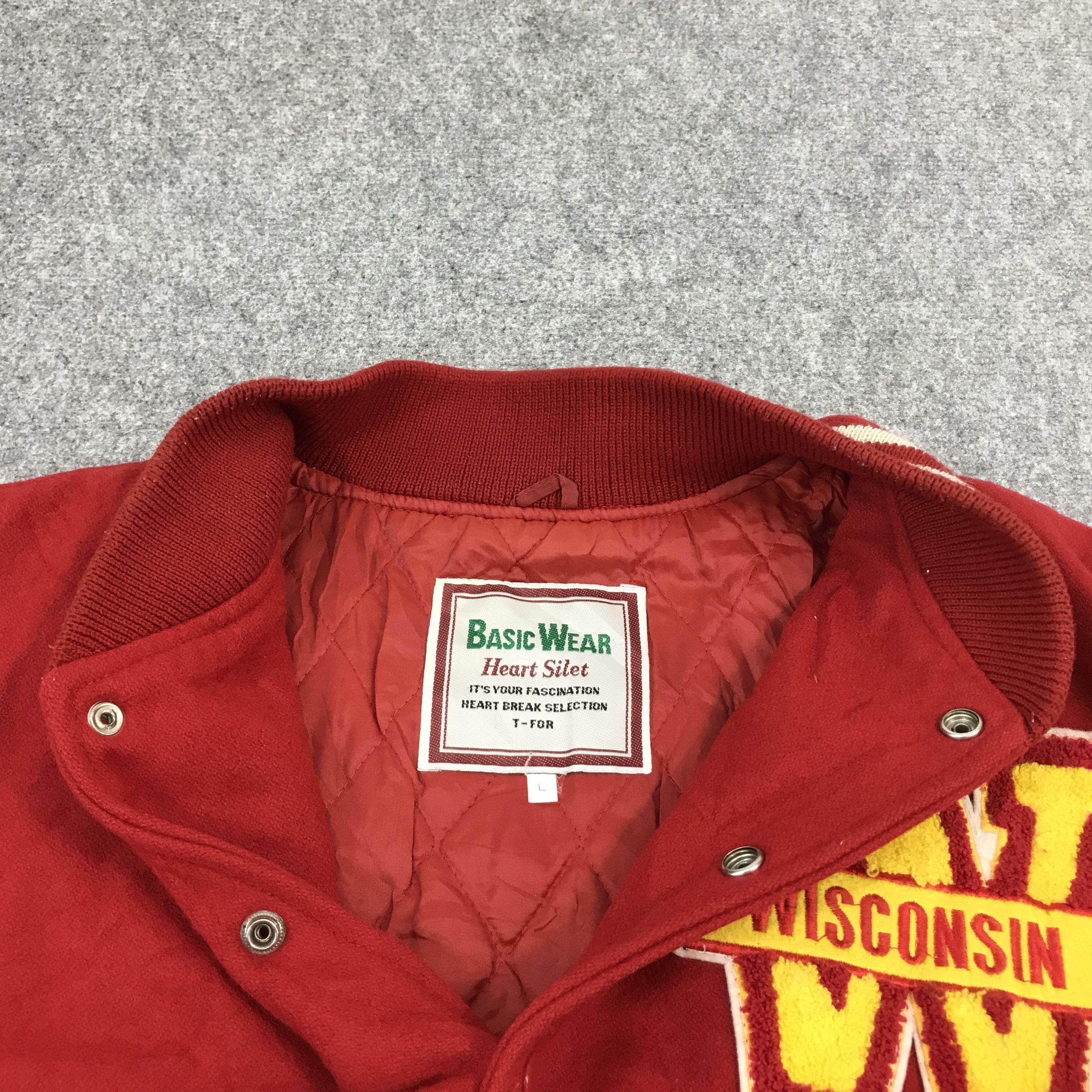 Japanese Brand Vintage wisconsin Snap button Leather Varsity jacket Size US L / EU 52-54 / 3 - 5 Thumbnail
