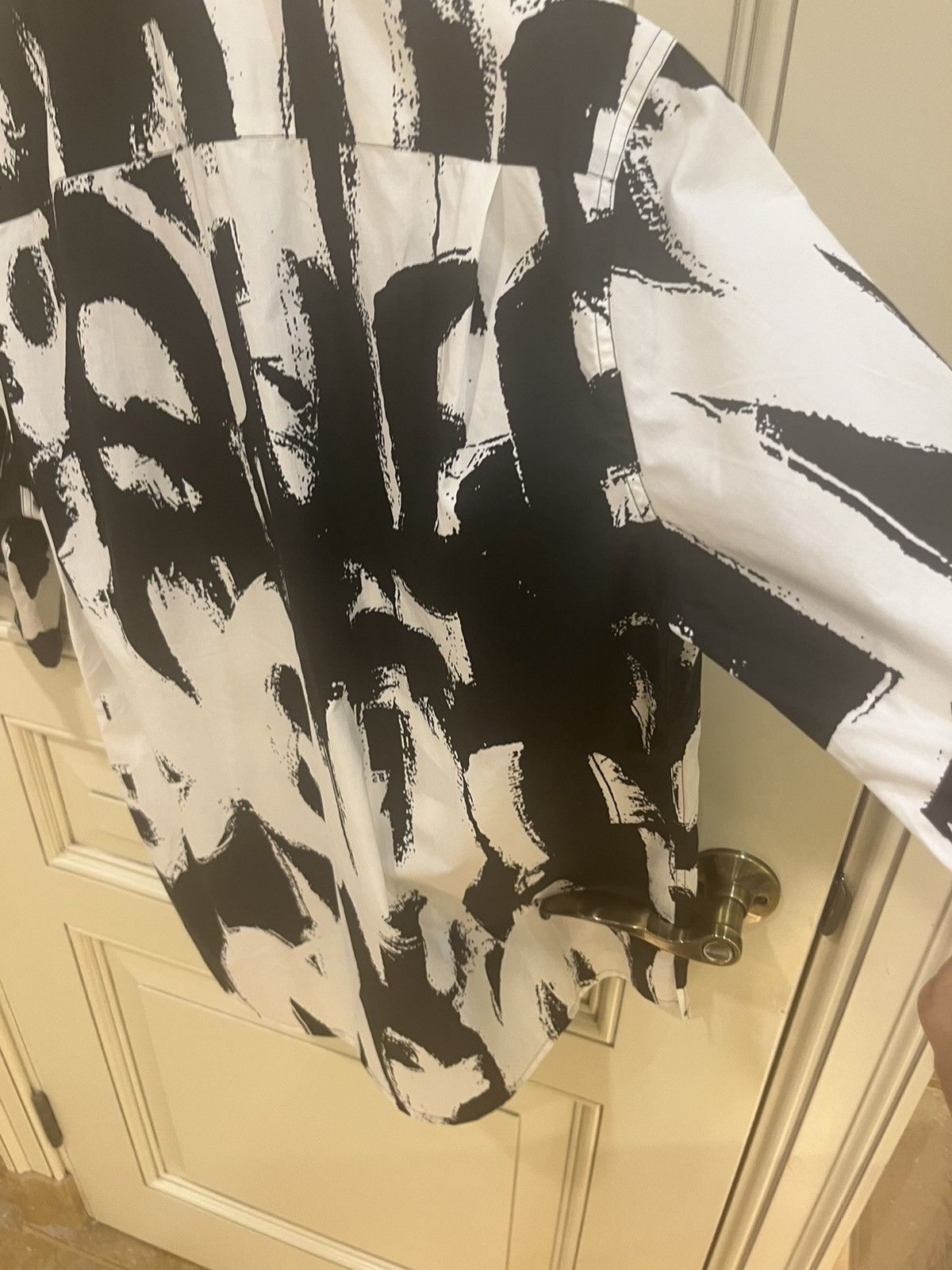 Alexander McQueen logo Graffiti print bowling shirt size 15++ Size US M / EU 48-50 / 2 - 13 Thumbnail