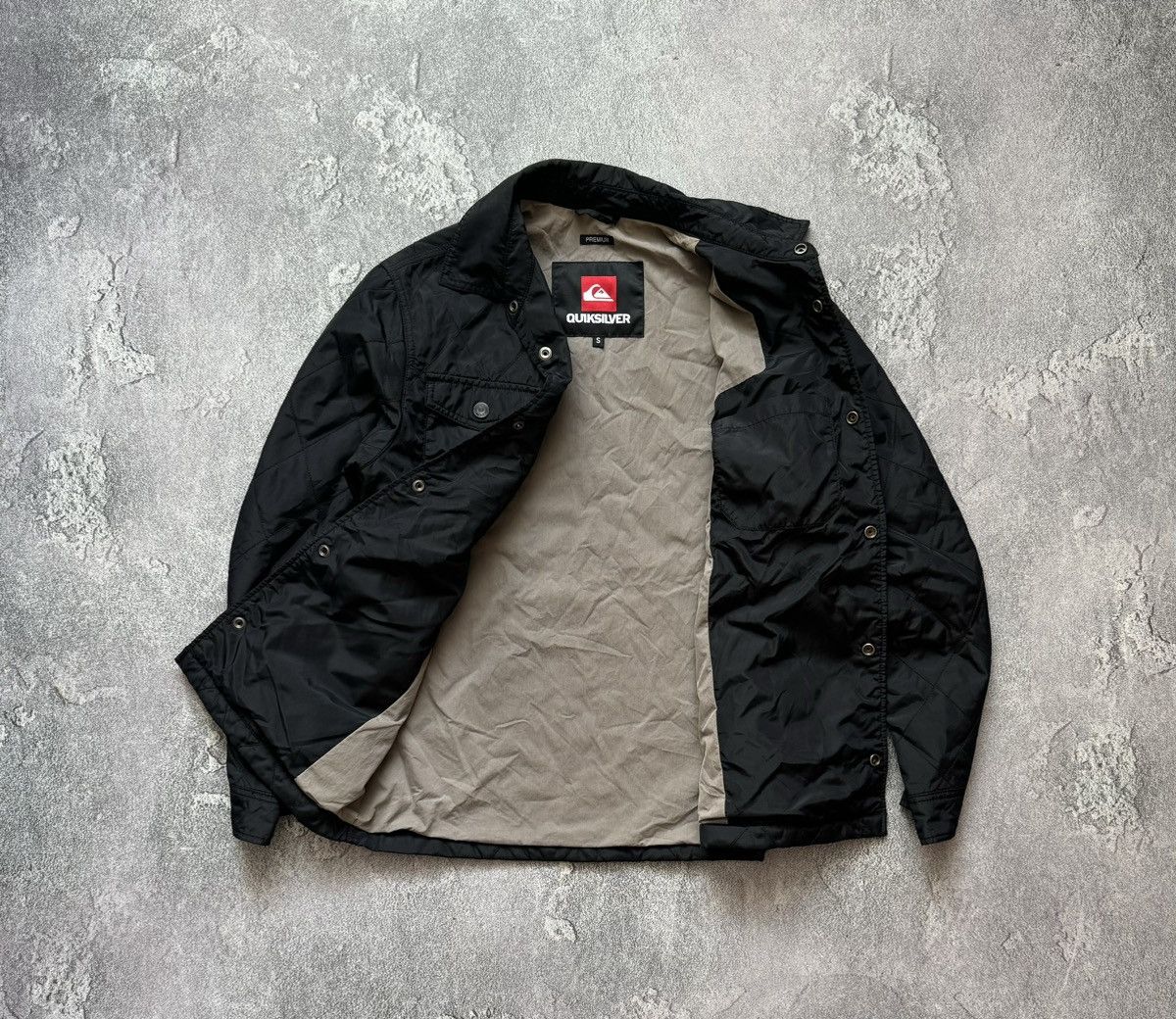 Quicksilver × Quiksilver Quiksilver S quilted jacket bomber button up surfing Size US S / EU 44-46 / 1 - 10 Thumbnail