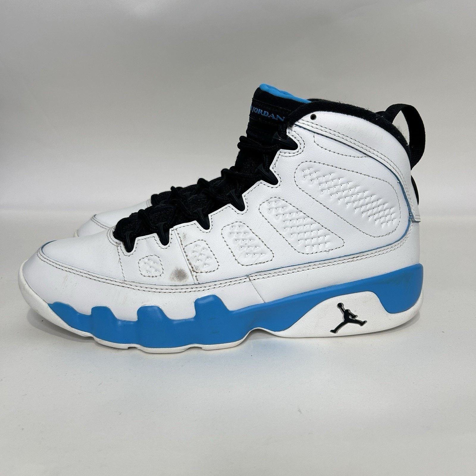 Nike Air Jordan 9 Retro OG “Summit White Powder Blue”