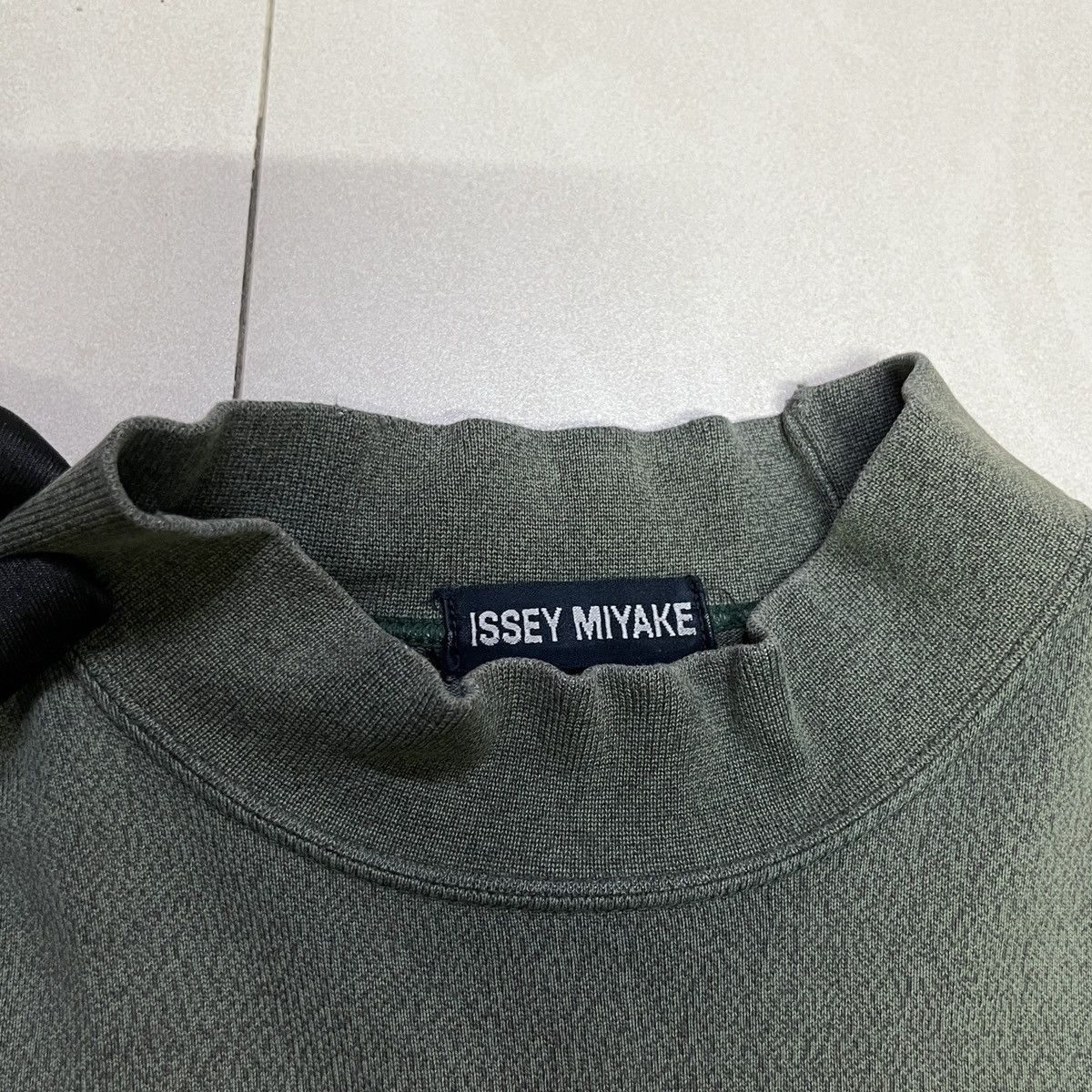 Issey Miyake Vintage Issey Miyake Mockneck Longsleeve T Shirt Size US M / EU 48-50 / 2 - 6 Thumbnail