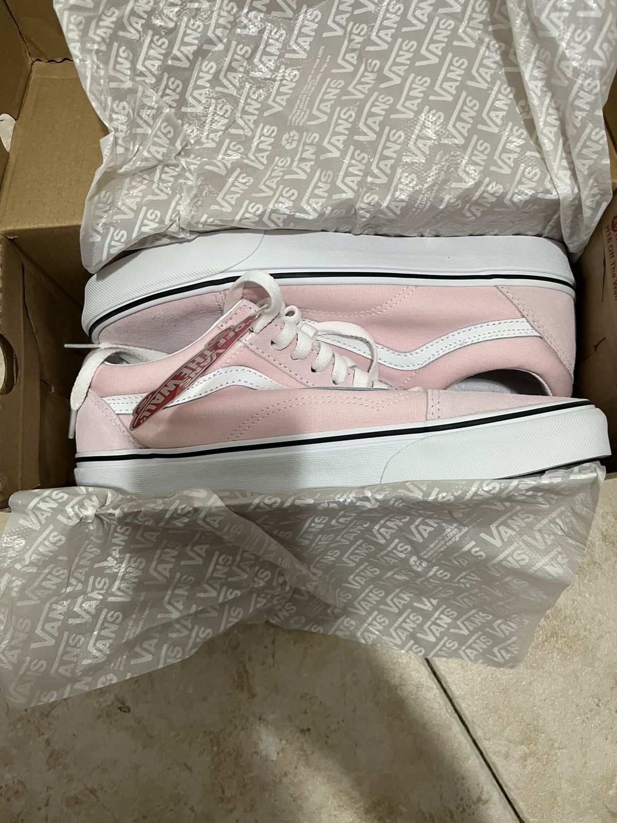 Vans Pink low top vans Size US 9 / EU 42 - 1 Thumbnail