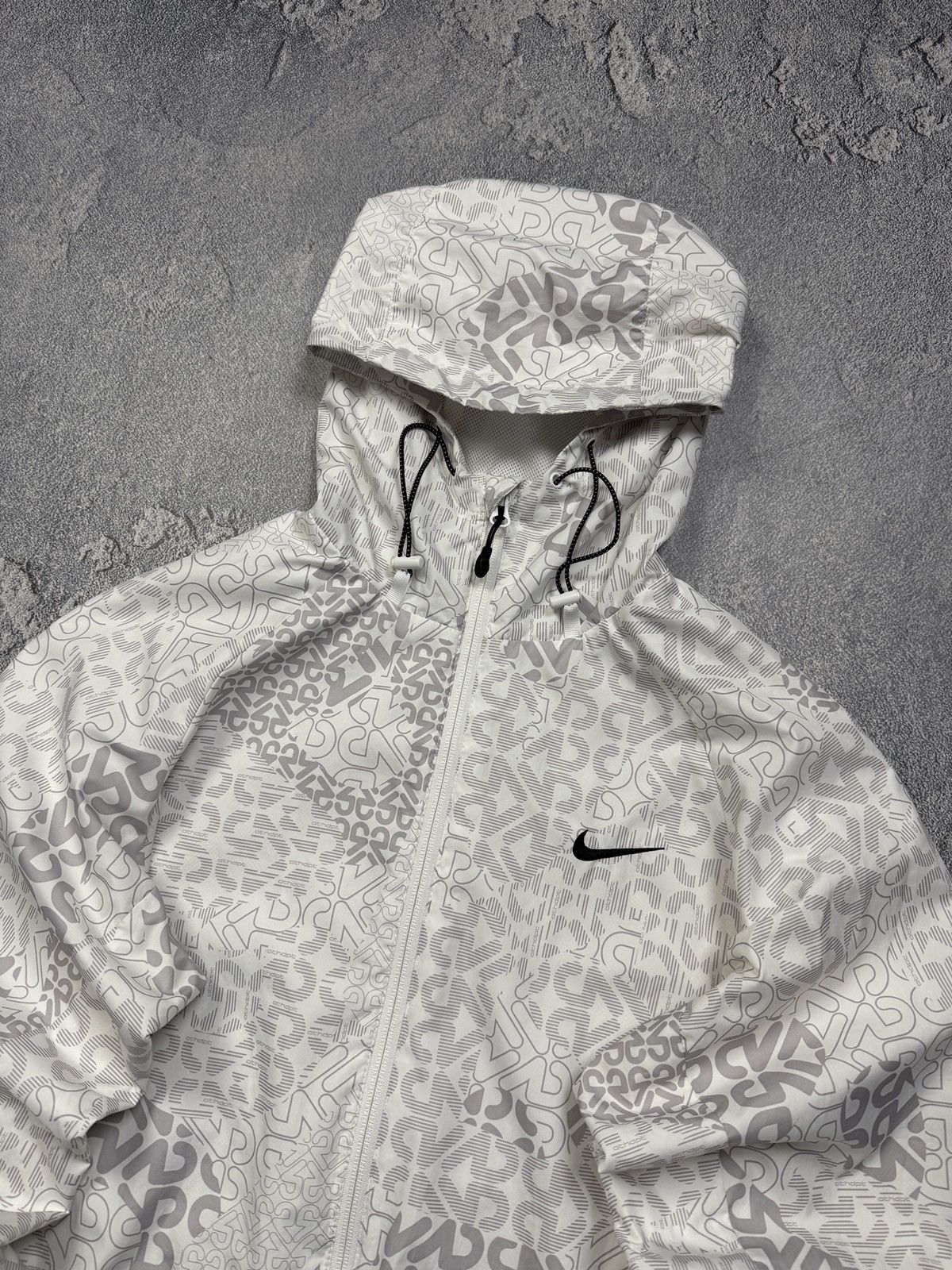 Nike Vintage Nike Monogram Jacket Size US S / EU 44-46 / 1 - 2 Thumbnail