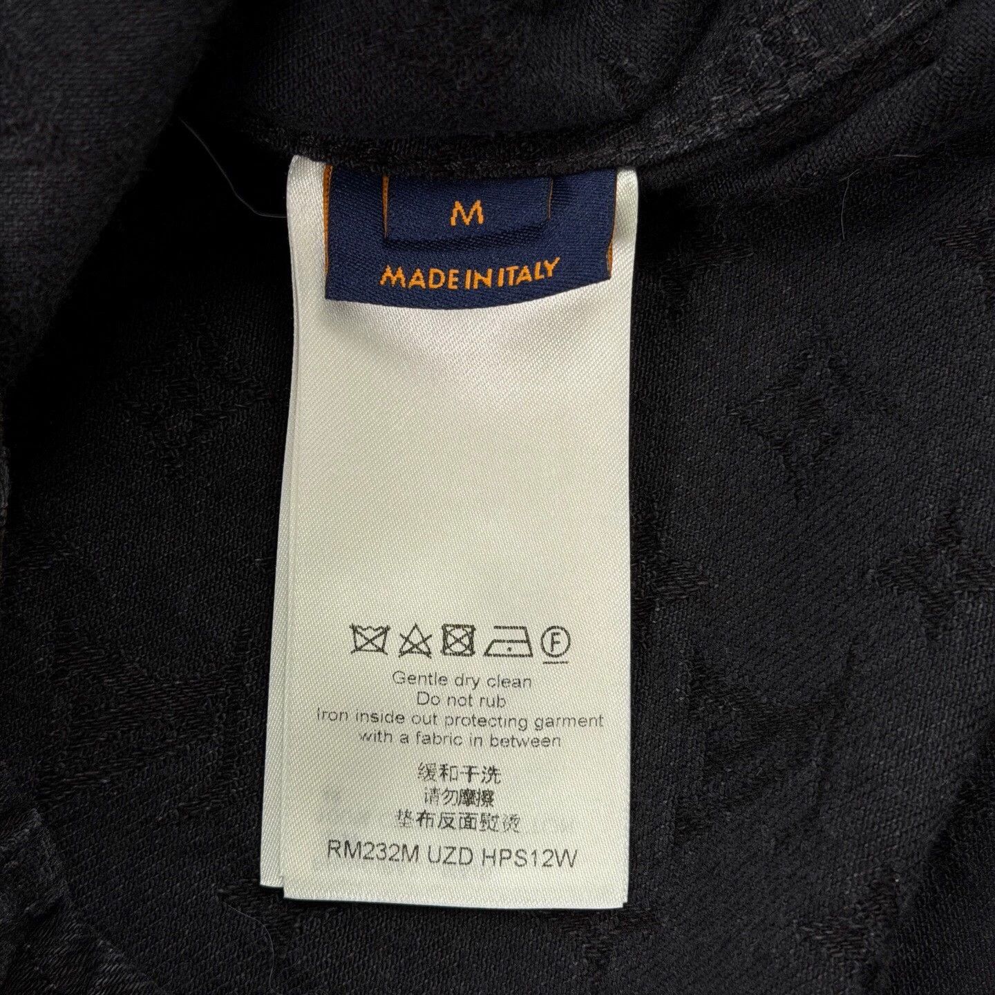 Louis Vuitton LV monogram black short-sleeve M like new Size US M / EU 48-50 / 2 - 4 Thumbnail