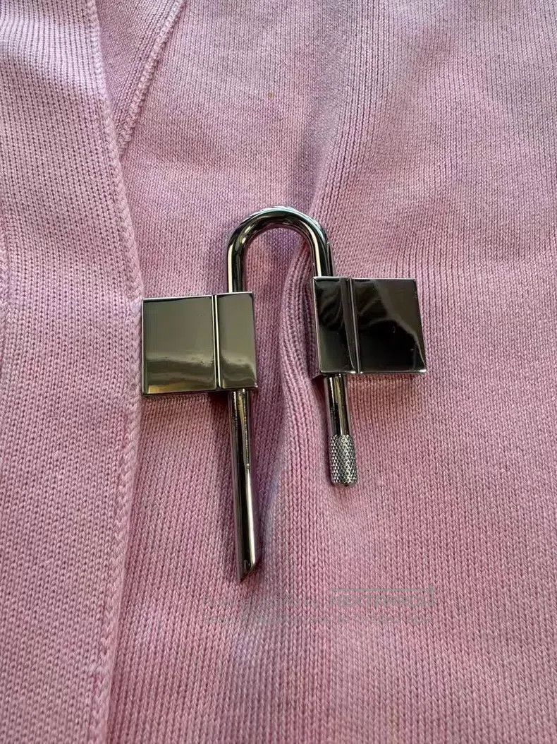 Givenchy Givenchy Pink Buckle Wool Cardigan Size US S / EU 44-46 / 1 - 4 Thumbnail