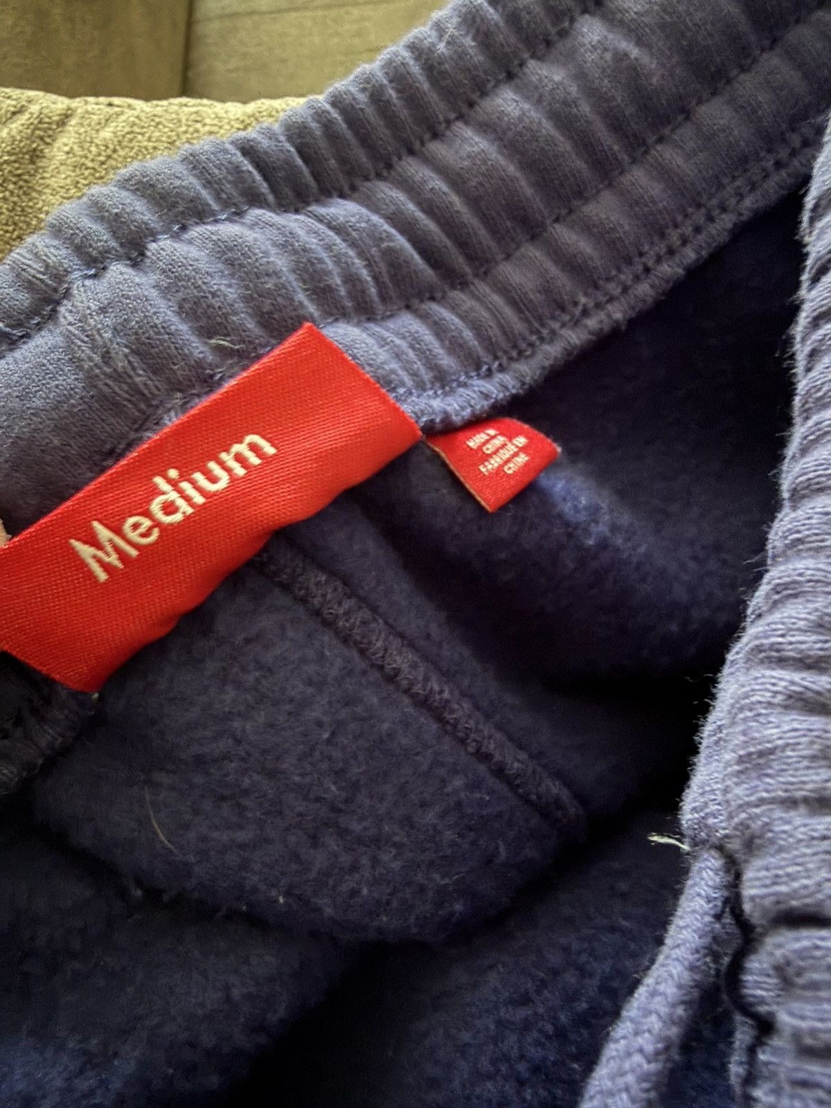 Supreme Supreme Appliqué Logo Sweatpants (Medium) Size US 32 / EU 48 - 5 Thumbnail