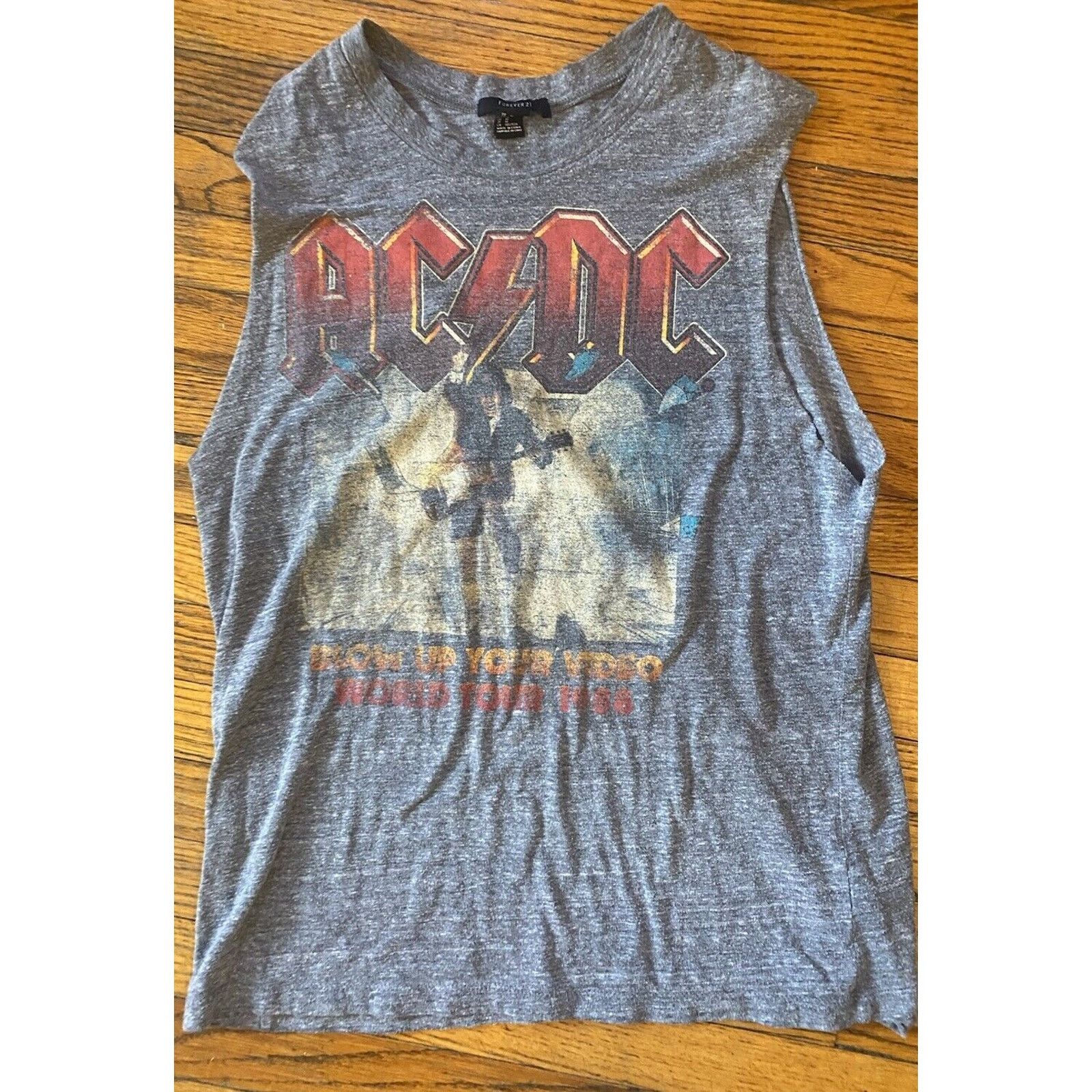 Forever 21 AC/DC Tour 1988 Forever 21 Graphic Muscle Tee Women’s M Size M / US 6-8 / IT 42-44 - 1 Thumbnail