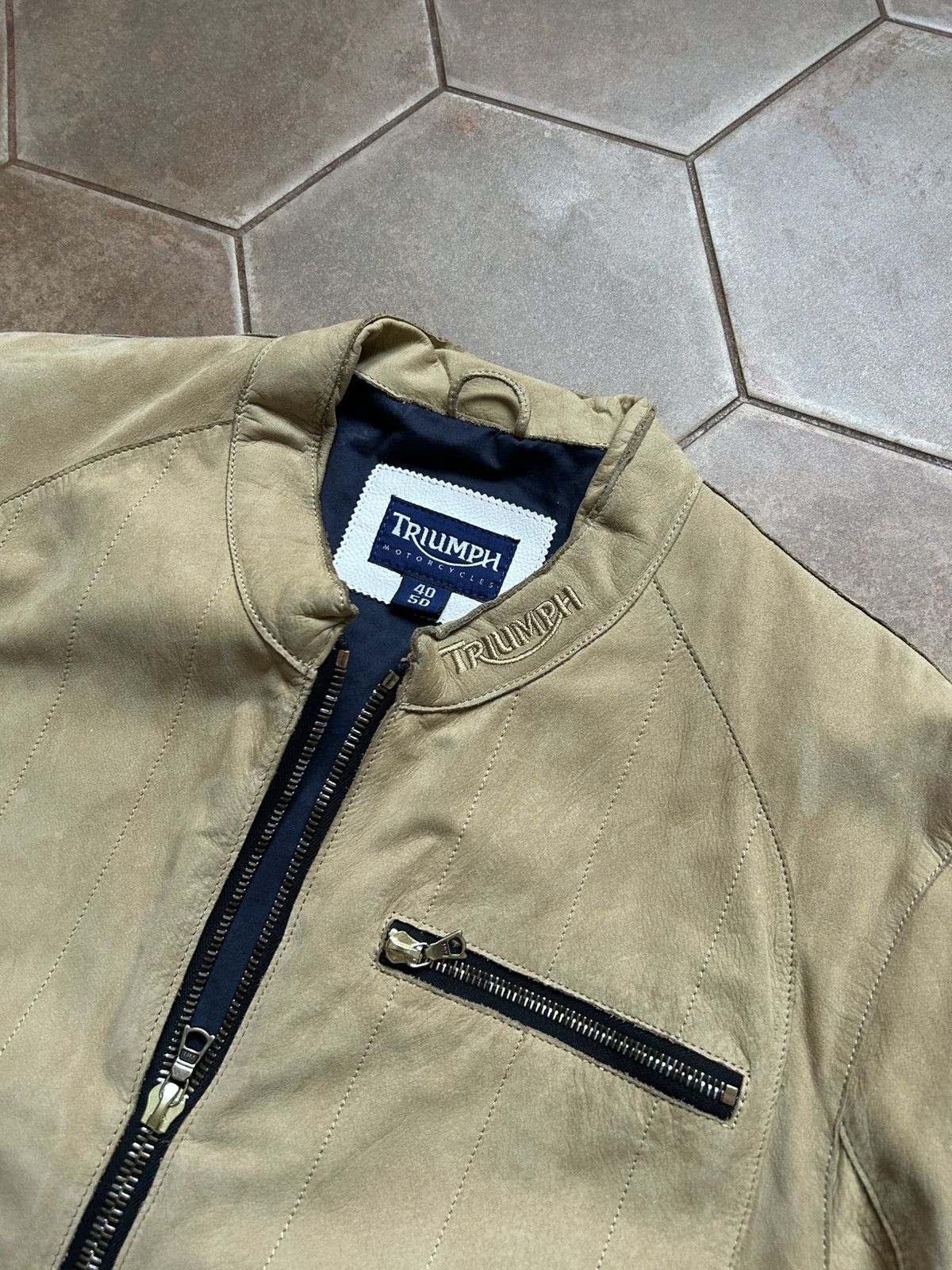 Japanese Brand Triumph Vntg Cropped Padded Leather Motorcycle Jacket Size US M / EU 48-50 / 2 - 5 Thumbnail