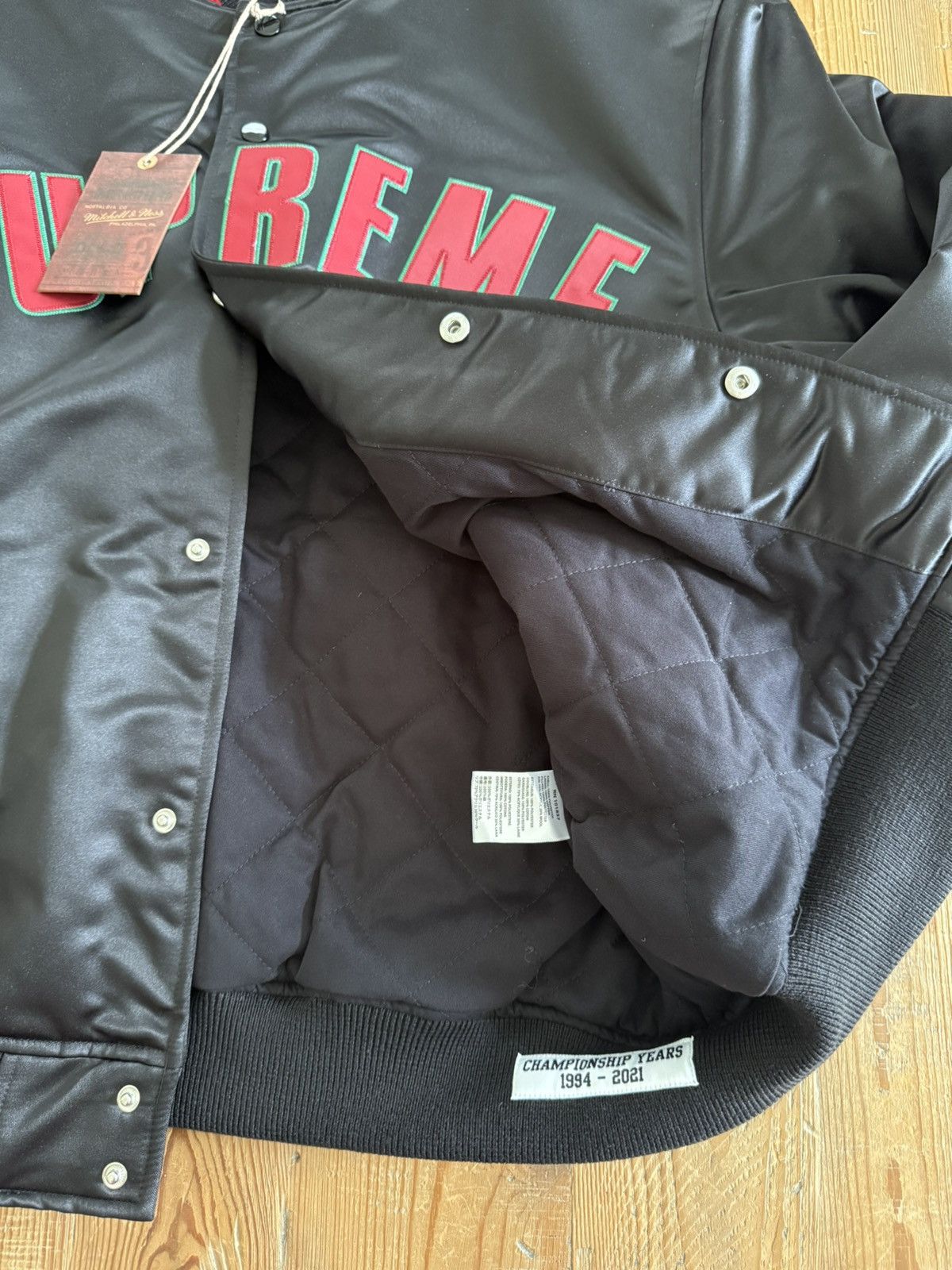 Supreme Supreme Varsity Jacket Size Xl Men’s Satin Mitchell & Ness Size US XL / EU 56 / 4 - 14 Thumbnail