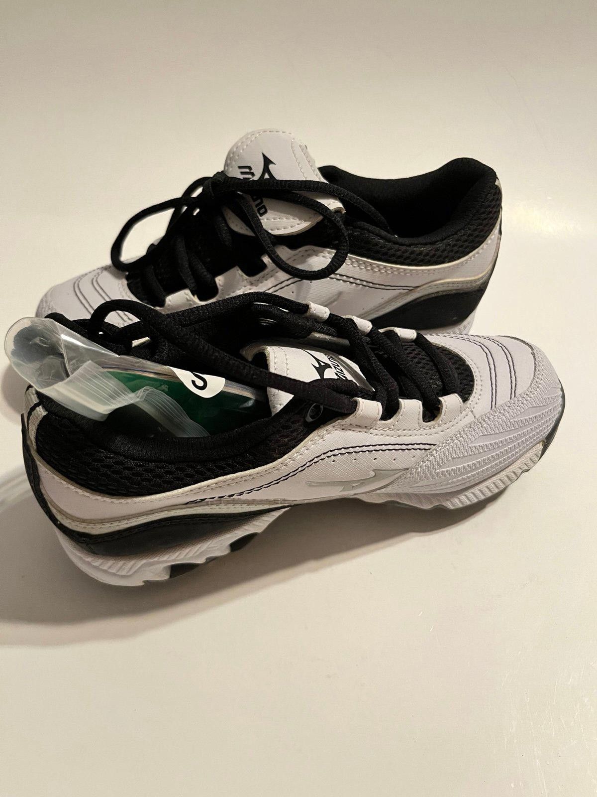 Nike NEW Mizuno SWIFT G2 SWITCH Softball Cleats SZ W5 Women’s Size ONE SIZE - 4 Thumbnail