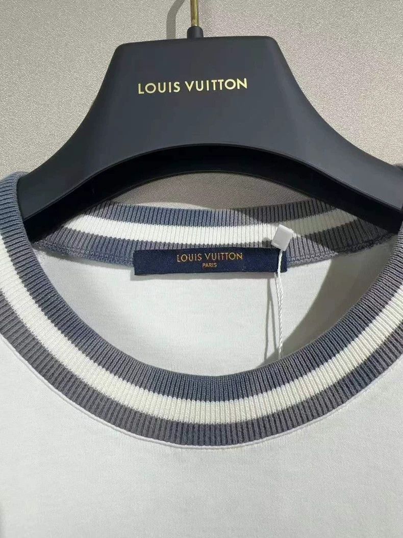 Louis Vuitton Louis Vuitton White and blue embroidered inverted logo sho Size US XL / EU 56 / 4 - 4 Thumbnail