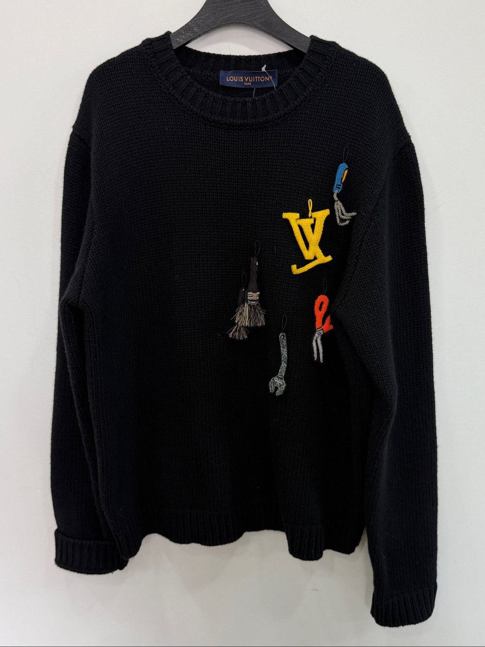 Louis Vuitton Louis Vuitton Embroidered Tool Sweater Size M Size US M / EU 48-50 / 2 - 1 Thumbnail