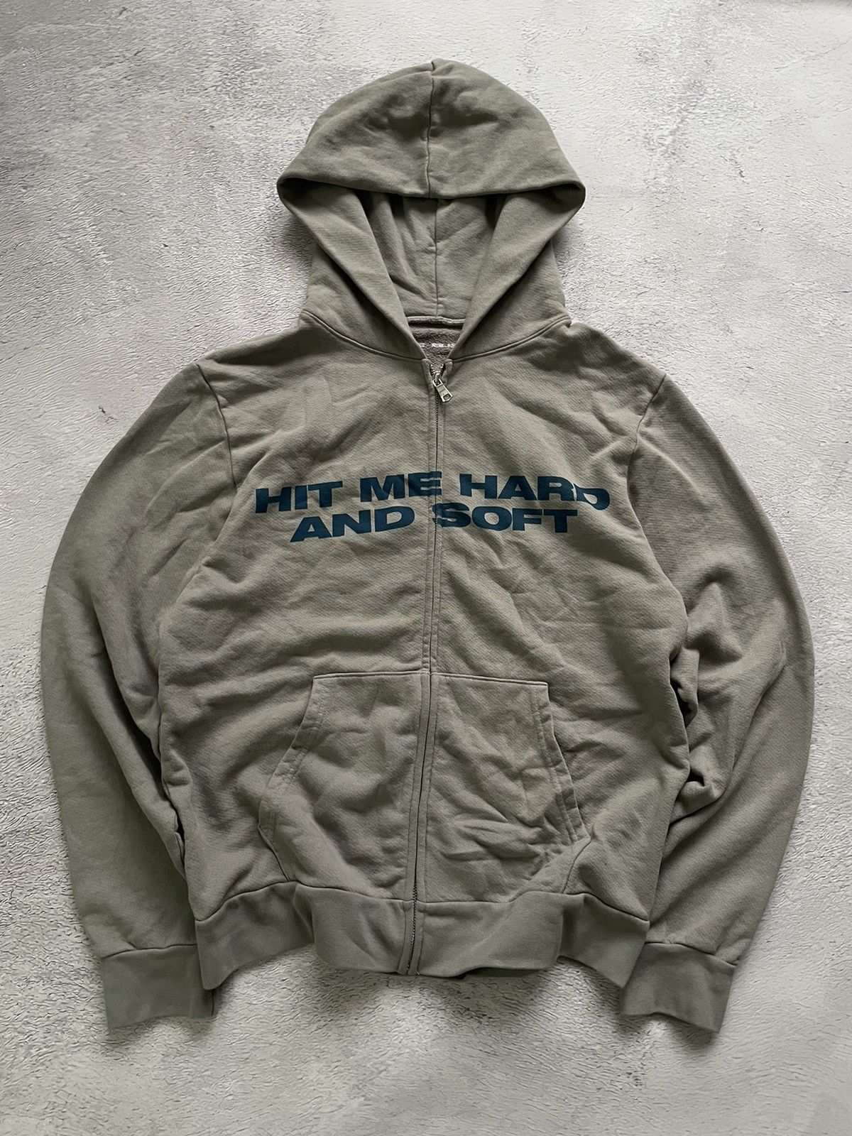 Billie Eilish Rare! Hoodie Billie Eilish Hit Me Hard And Soft Zip Size US M / EU 48-50 / 2 - 2 Thumbnail
