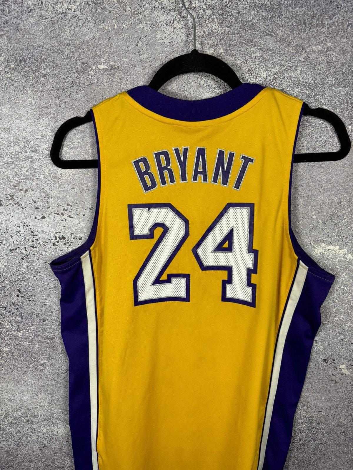 Adidas × NBA BRYANT Vintage Lakers 2014 Home NBA Jersey Blokcore Small Size US S / EU 44-46 / 1 - 12 Thumbnail