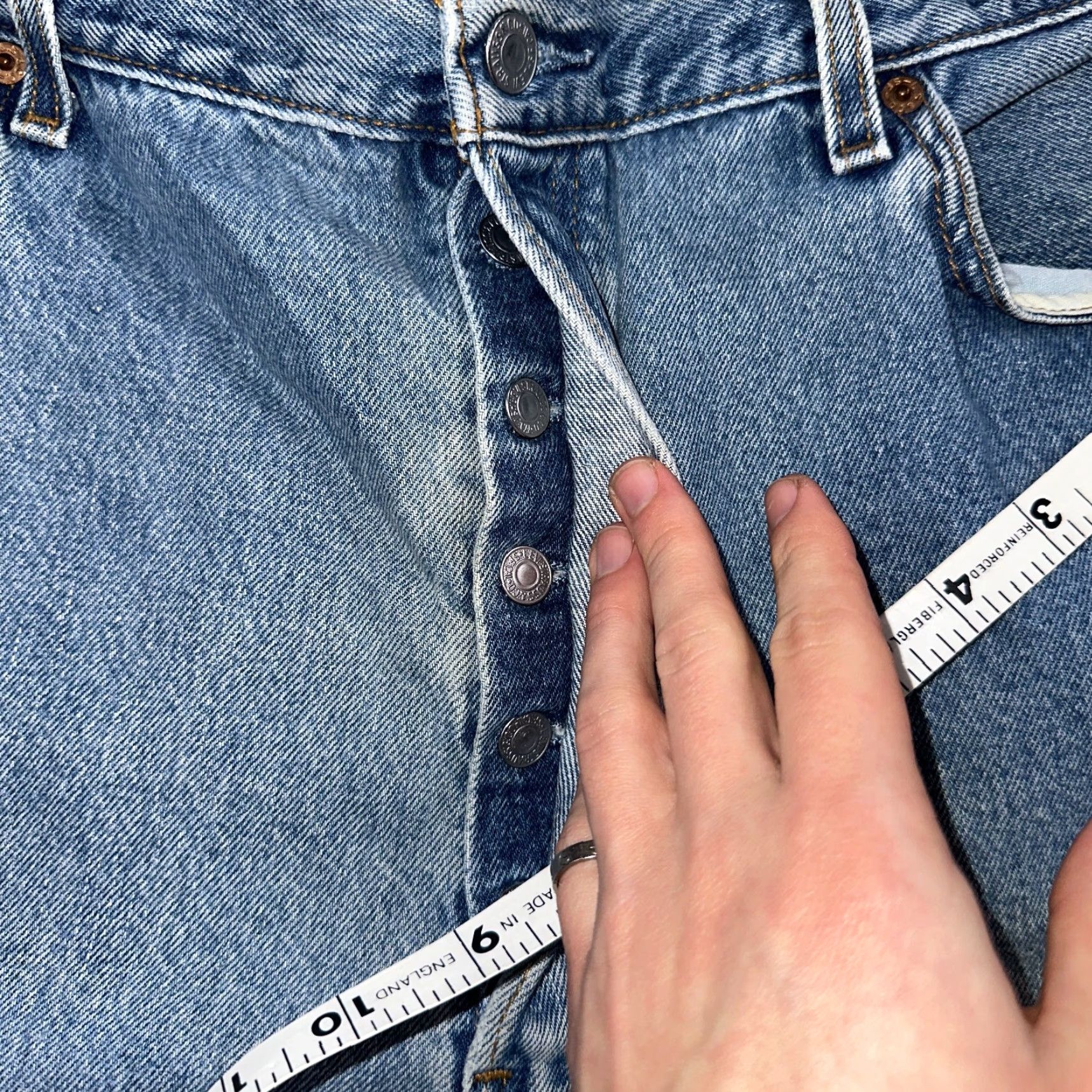 Levi's VINTAGE Levi's 501 Jeans Men 40x32 Light Wash Blue Straight 90s 80s 90s Size US 40 / EU 56 - 7 Thumbnail