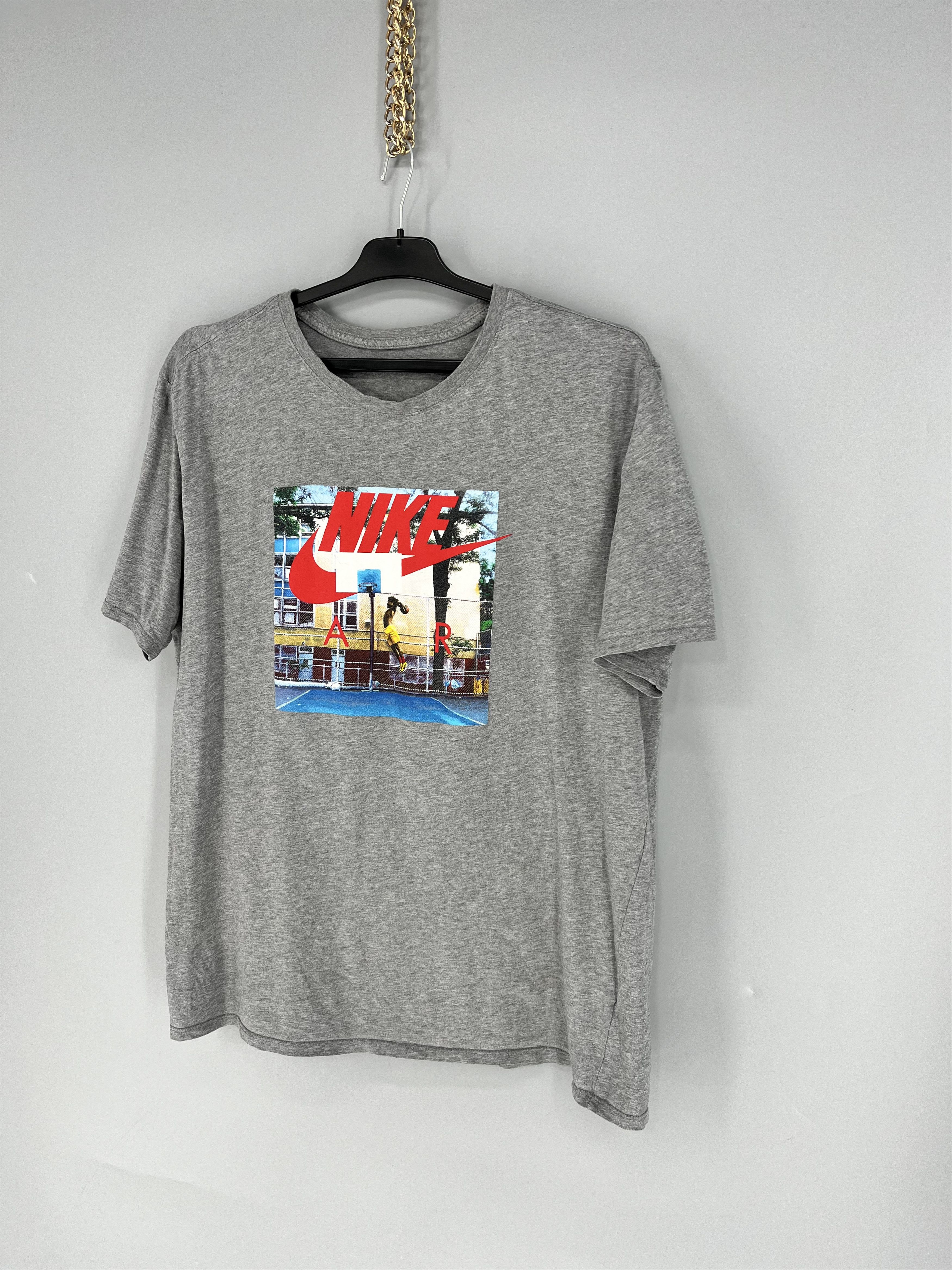 Nike Vintage Y2K Nike Air Center Swoosh Logo T-Shirt Size US XL / EU 56 / 4 - 3 Thumbnail