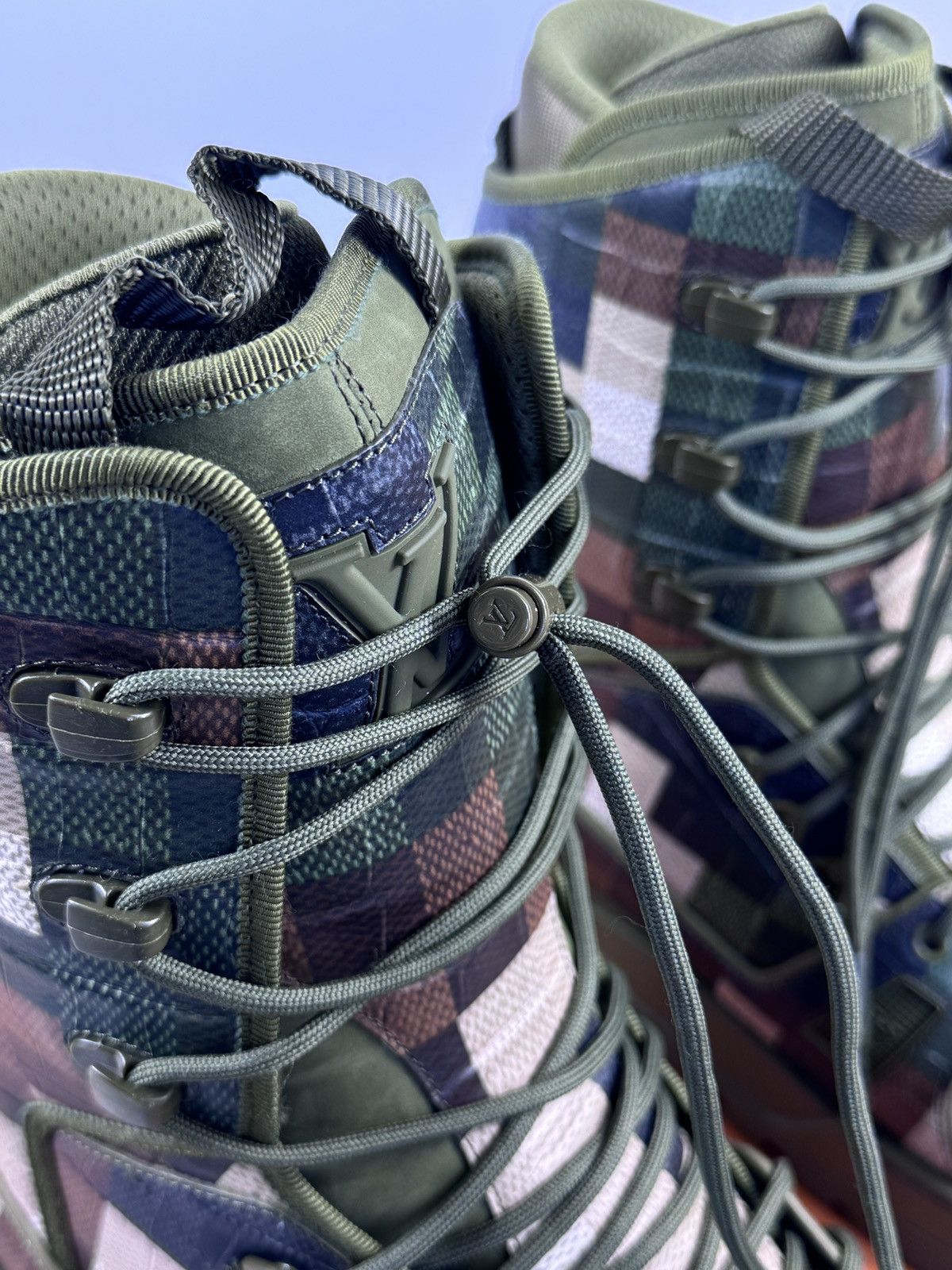 Louis Vuitton LOUIS VUITTON CAMO SNOW BOOTS TRAINERS RARE Size US 8 / EU 41 - 6 Thumbnail