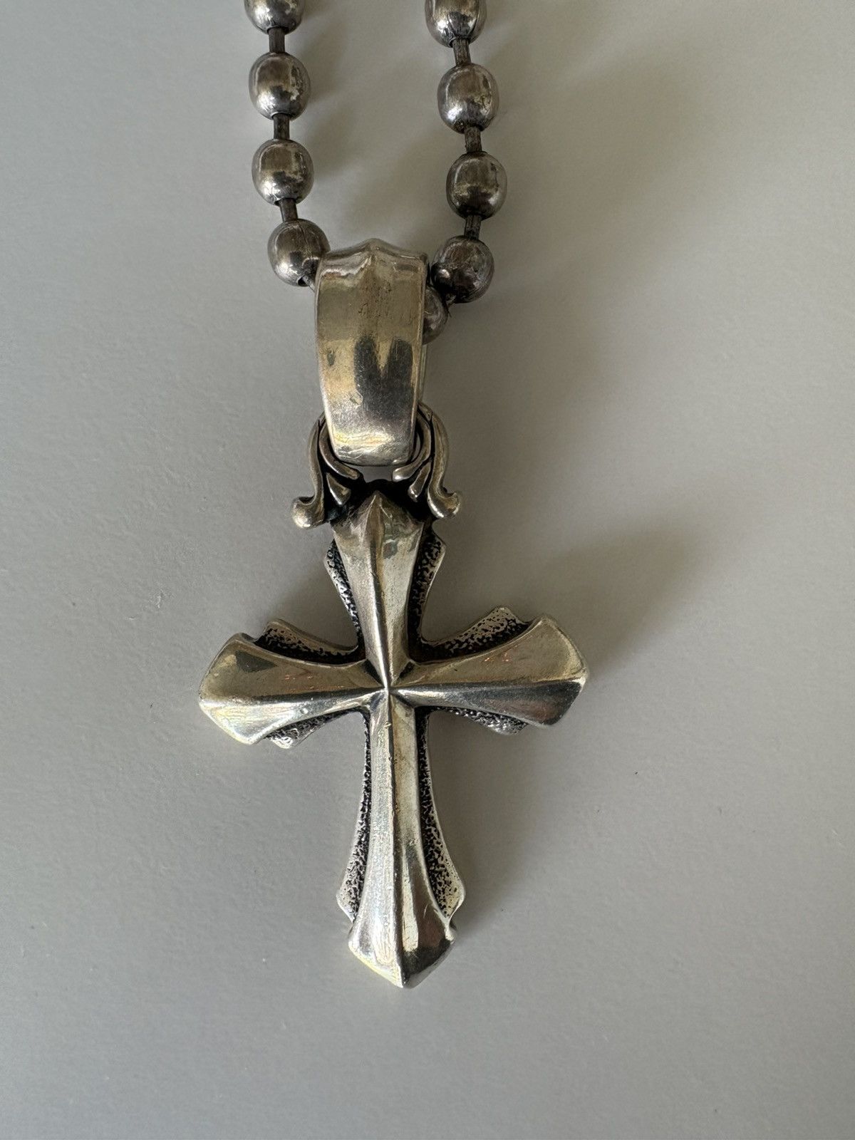 BWL full size sterling silver cross and chain