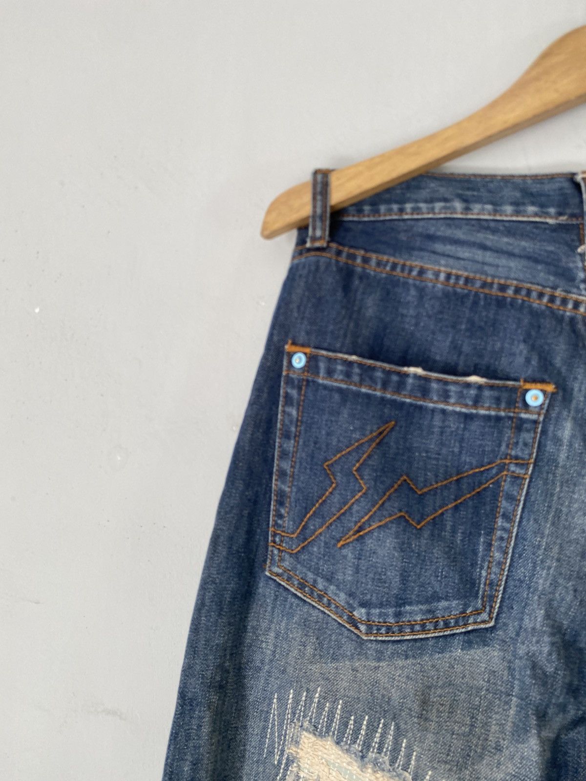 Fragment Design × Undercover Levis x Hiroshi fujiwara fragment design distressed jeans Size US 30 / EU 46 - 5 Thumbnail