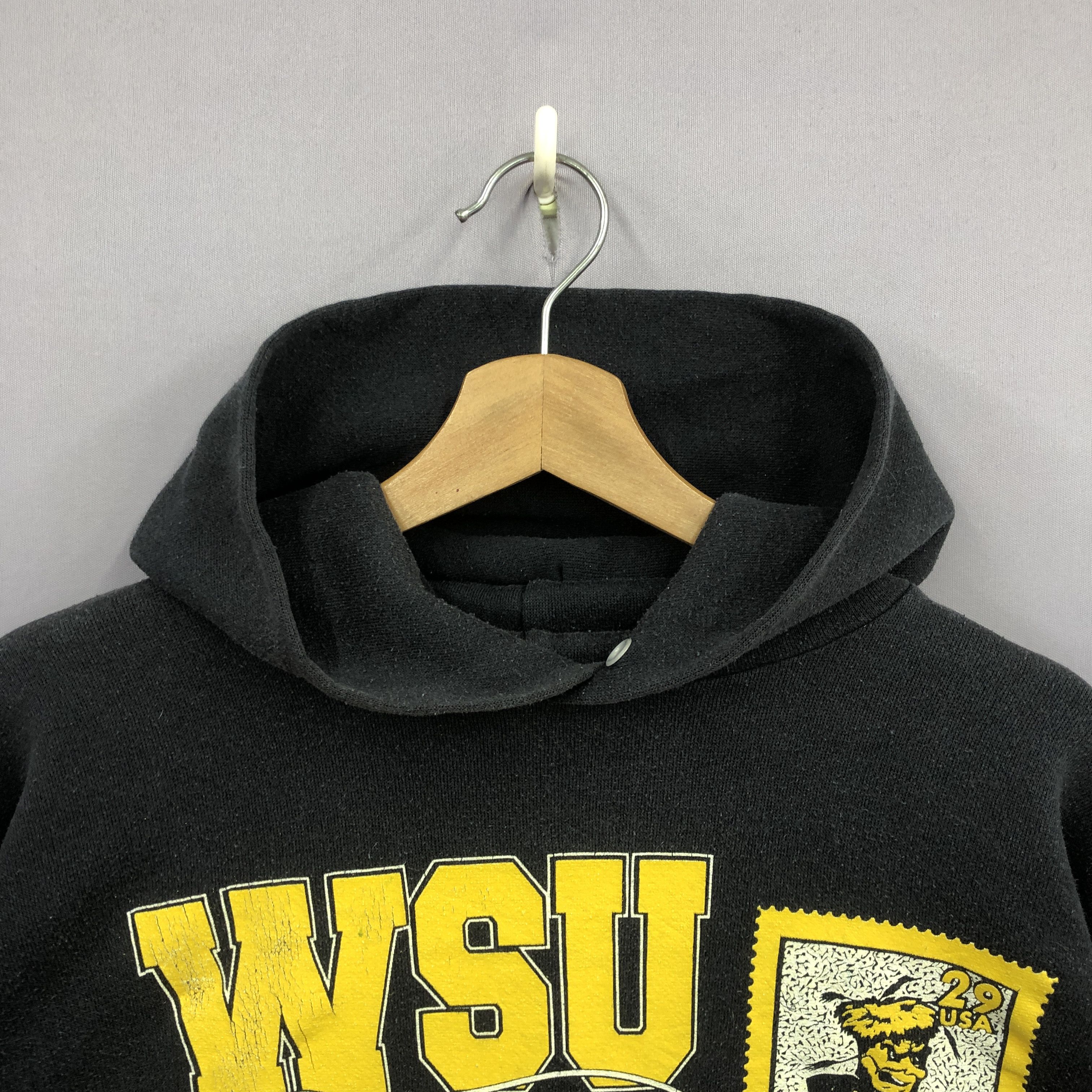 Vintage Wichita State University Shockers Hood Sweater Sweatshirt Size US L / EU 52-54 / 3 - 5 Thumbnail